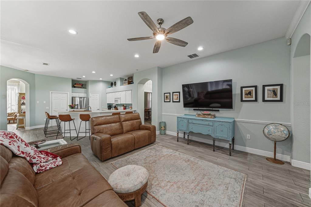 Plant City, Florida, 33566, United States, 4 Bedrooms Bedrooms, ,3 BathroomsBathrooms,Residential,For Sale,1996052