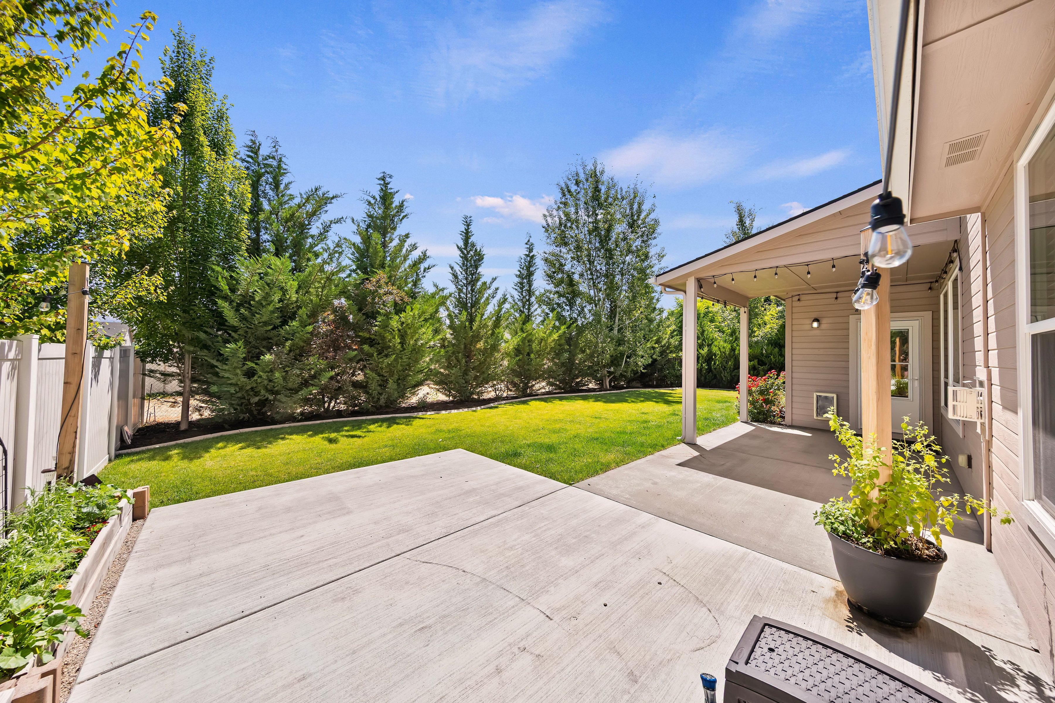  Private, Spacious and Exceptionally Located - 物件實景
