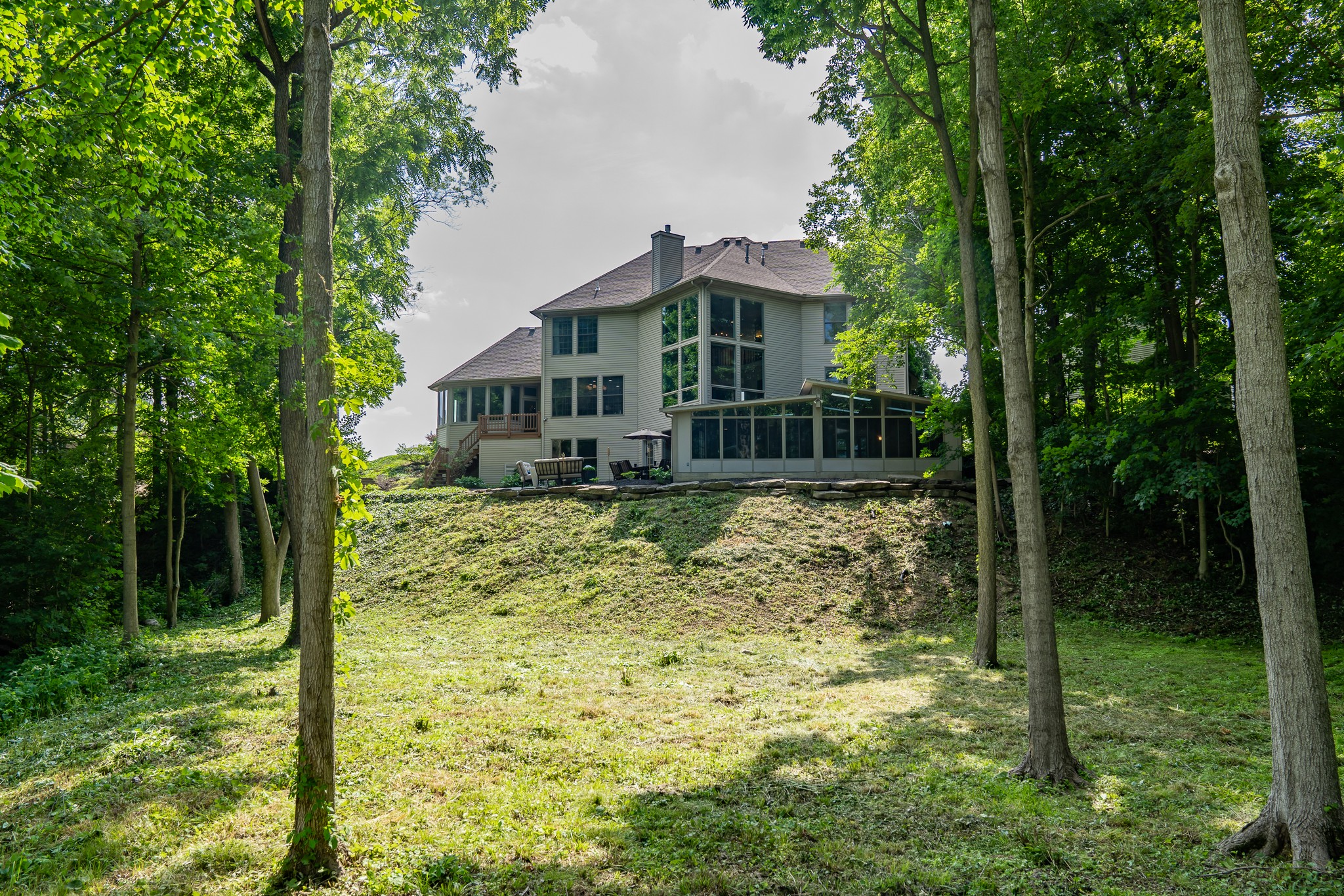  Exceptional Home Tucked Away on a Quiet Cul-De-Sac - 物件實景