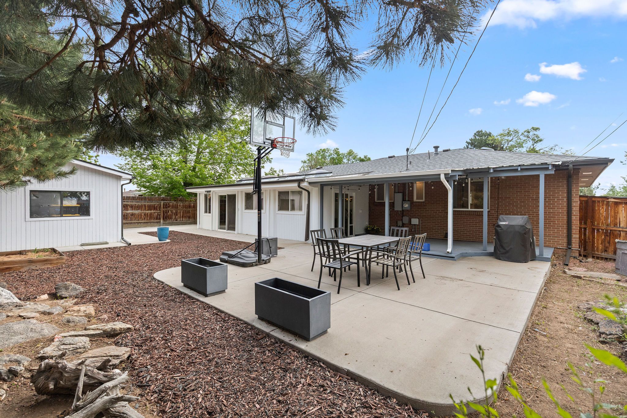  Beautifully Updated and Ideally Located Near Belmar and O’Kane Park - 物件實景