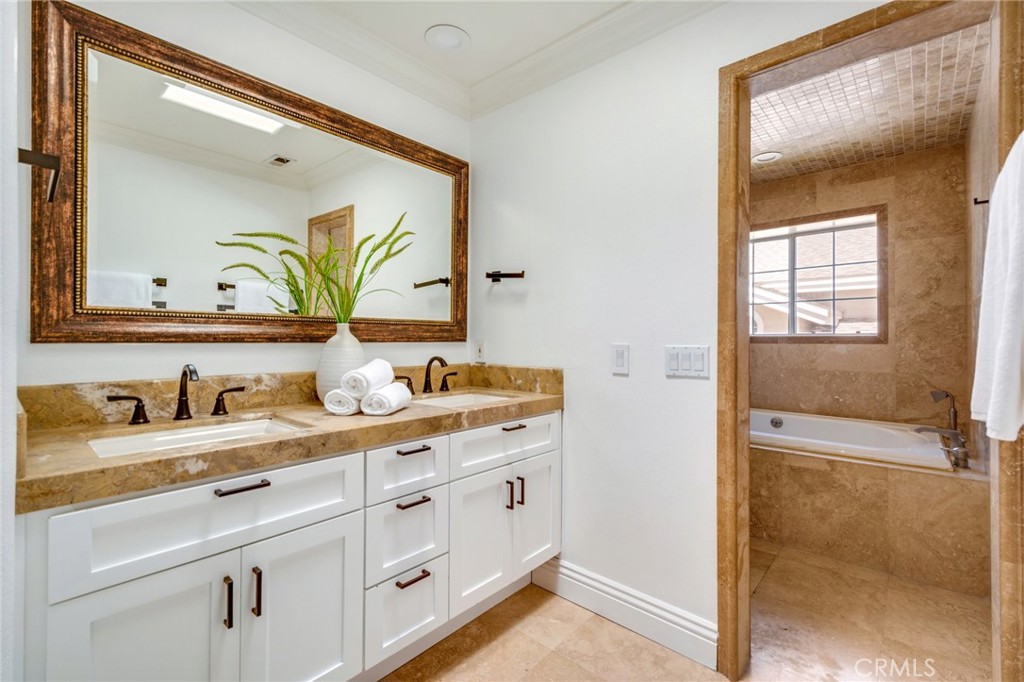 Costa Mesa, California, 92627, United States, 3 Bedrooms Bedrooms, ,2 BathroomsBathrooms,Residential,For Sale,1847589