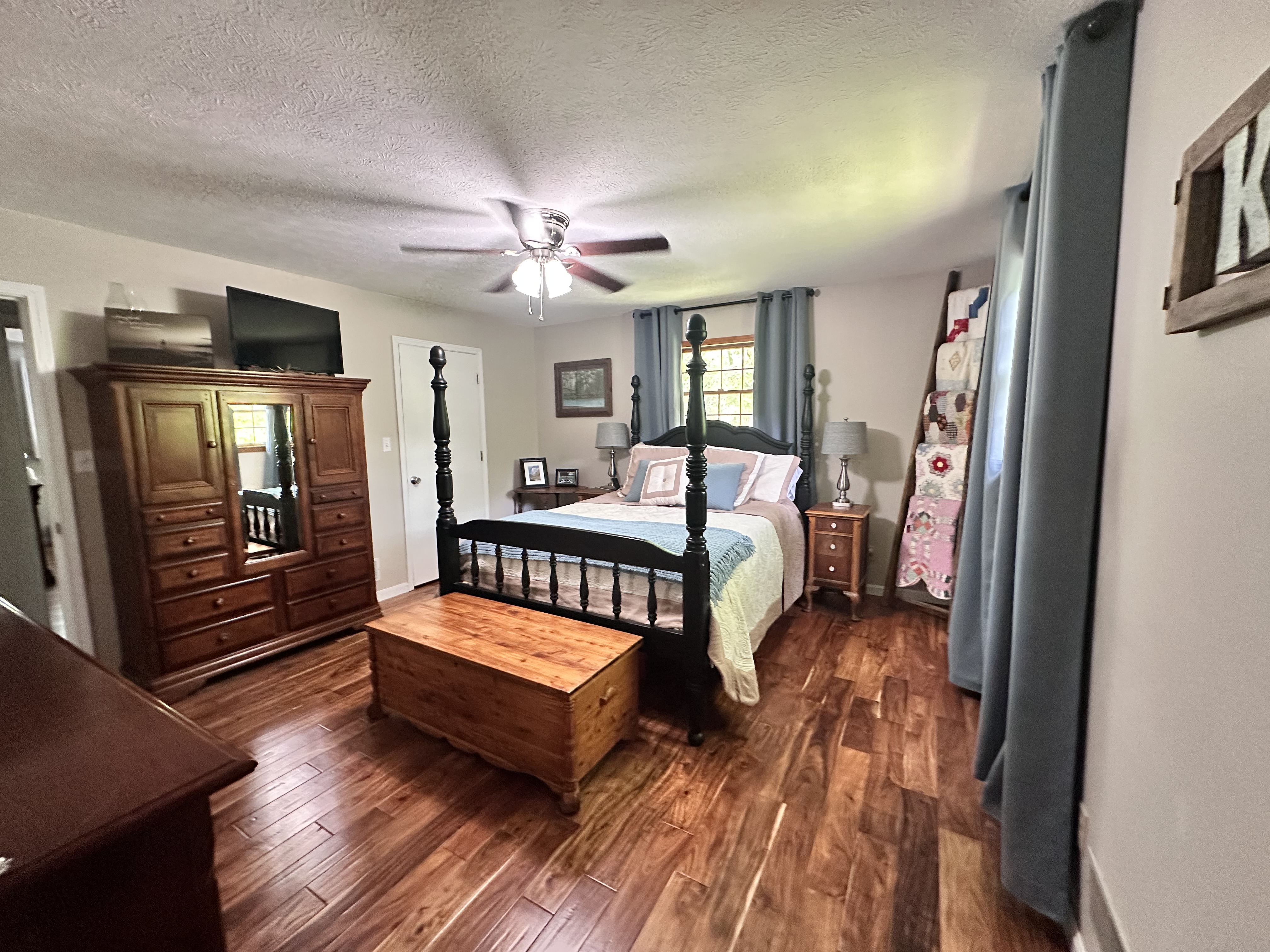 Shepherdsville, Kentucky, 40165, United States, 3 Bedrooms Bedrooms, ,2 BathroomsBathrooms,Residential,For Sale,1944660