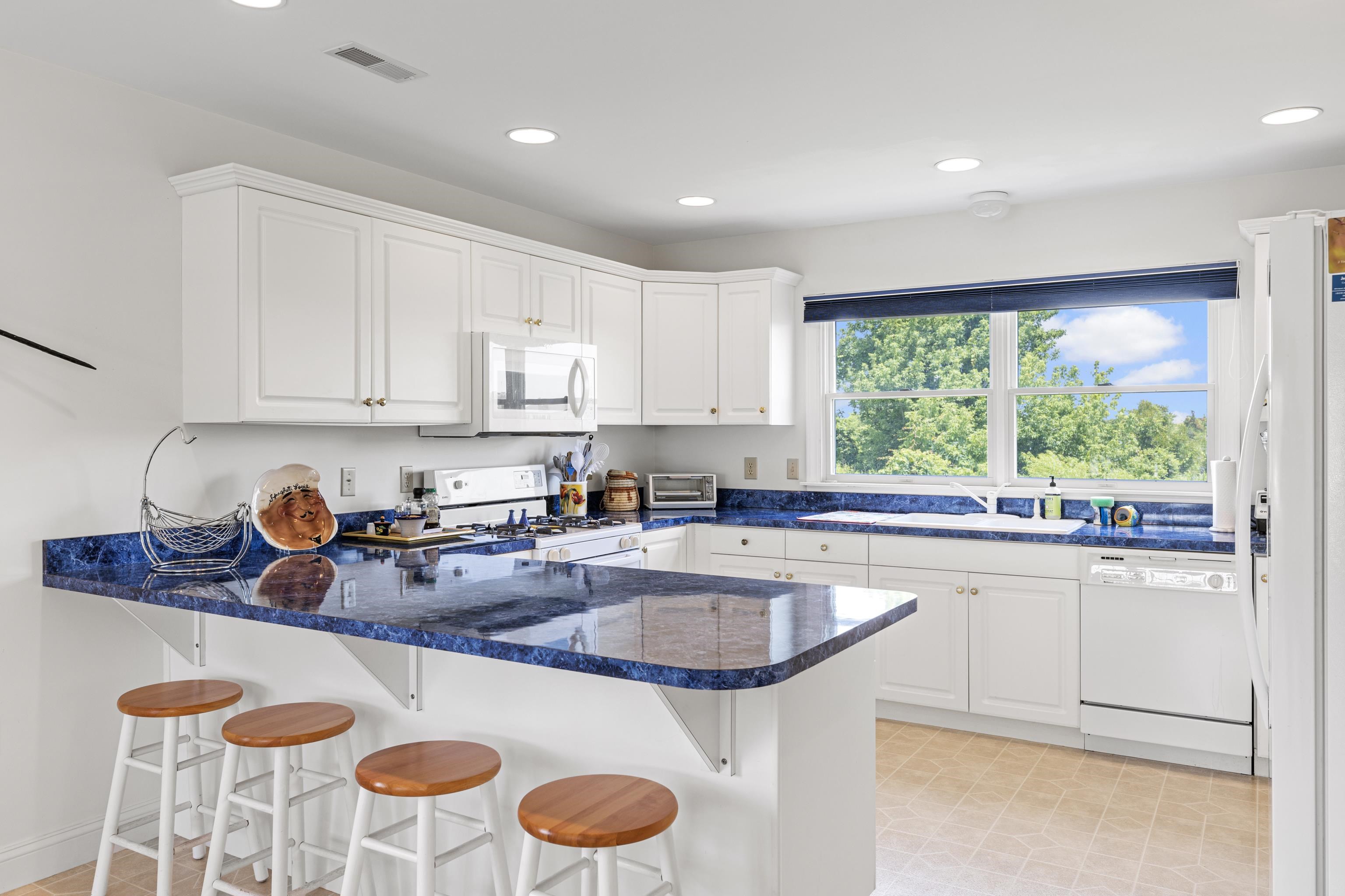 Cape May, New Jersey, 08204, United States, 4 Bedrooms Bedrooms, ,2 BathroomsBathrooms,Residential,For Sale,1988932