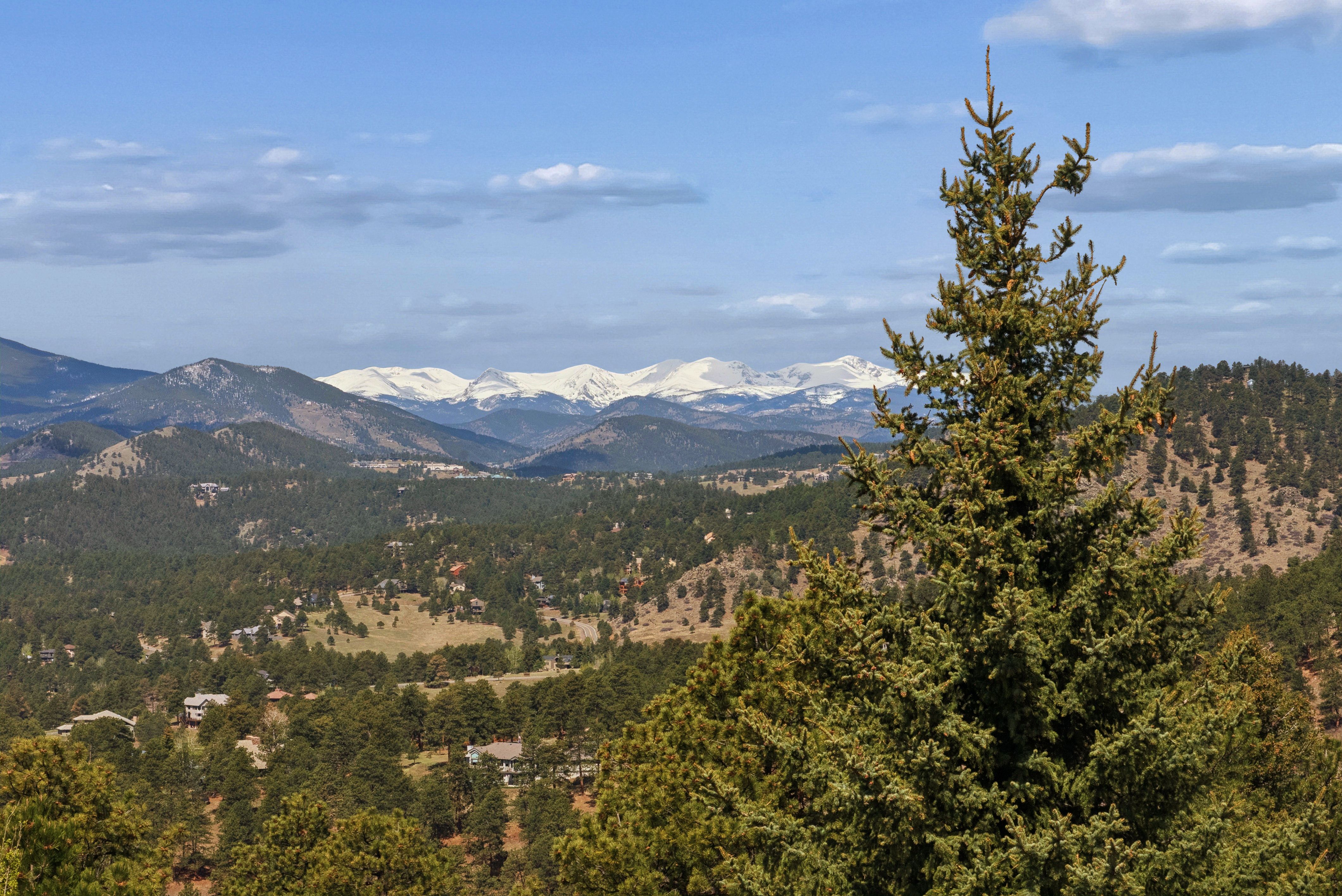  Premium Location with Unobstructed Front Range Views - 物件實景