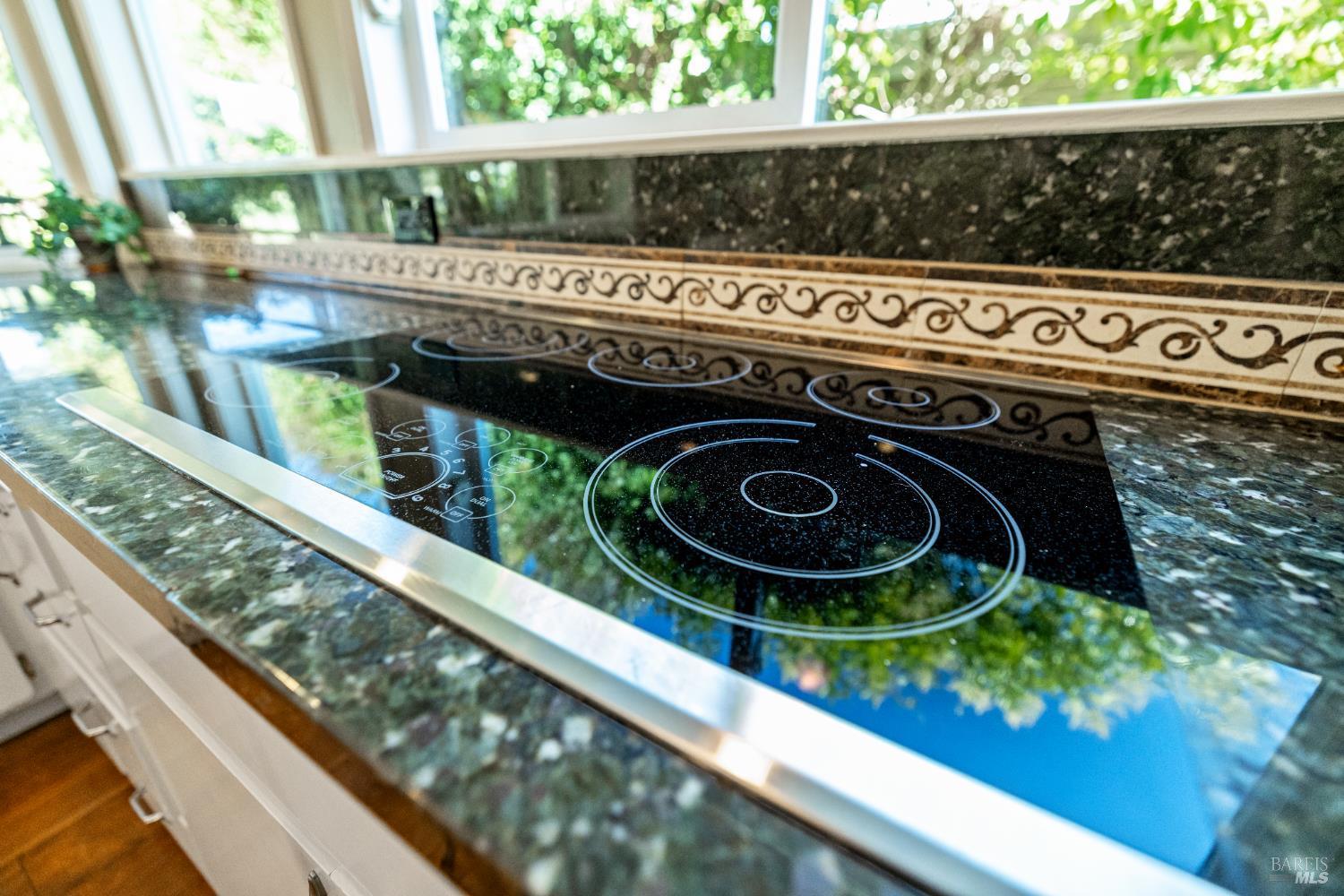 Santa Rosa, California, 95409, United States, 3 Bedrooms Bedrooms, ,2 BathroomsBathrooms,Residential,For Sale,1982534