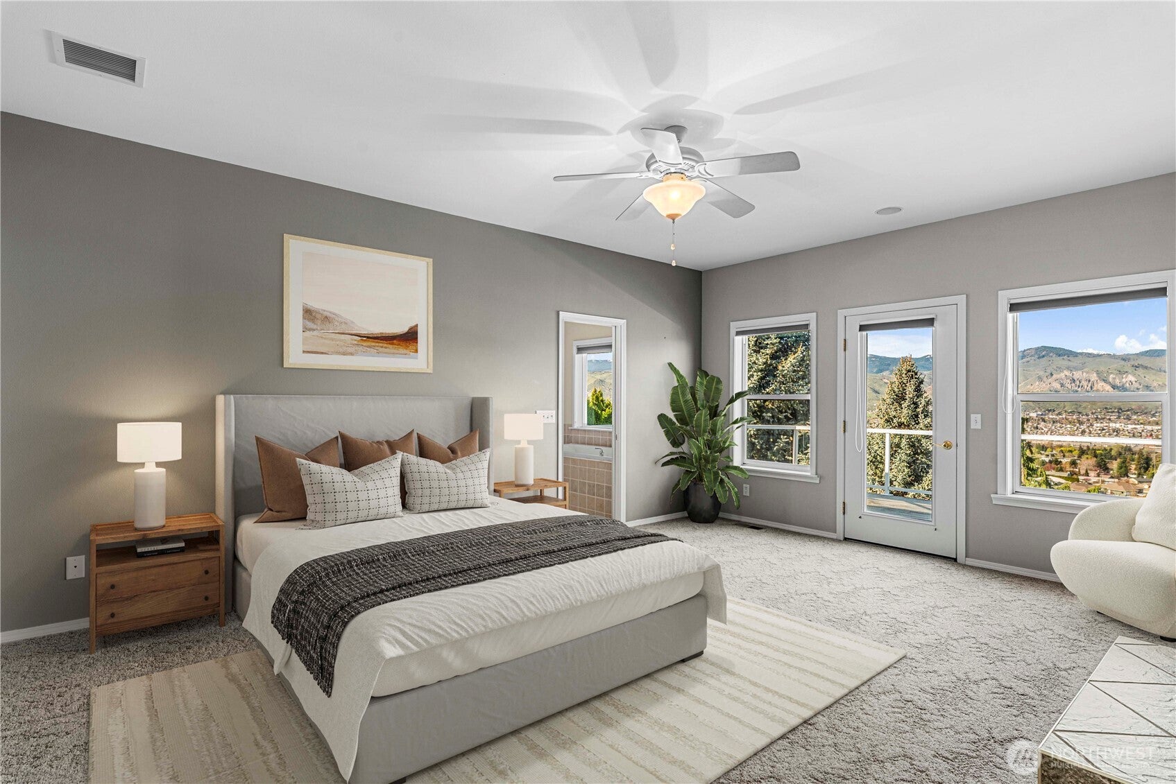 East Wenatchee, Washington, 98802, United States, 4 Bedrooms Bedrooms, ,3 BathroomsBathrooms,Residential,For Sale,1818465