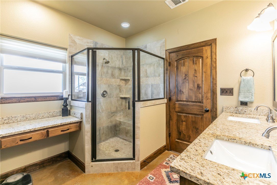 Granger, Texas, 76530, United States, 3 Bedrooms Bedrooms, ,2 BathroomsBathrooms,Residential,For Sale,1923229