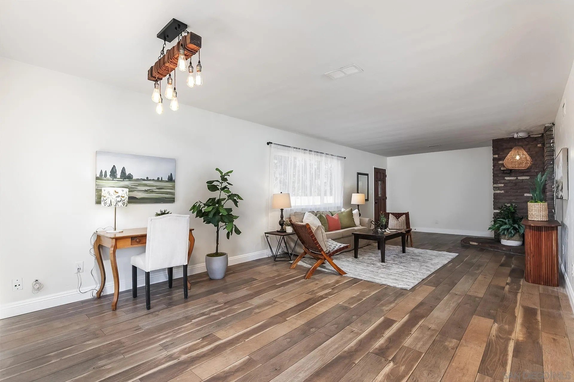 Alpine, California, 91901, United States, 3 Bedrooms Bedrooms, ,2 BathroomsBathrooms,Residential,For Sale,1990972