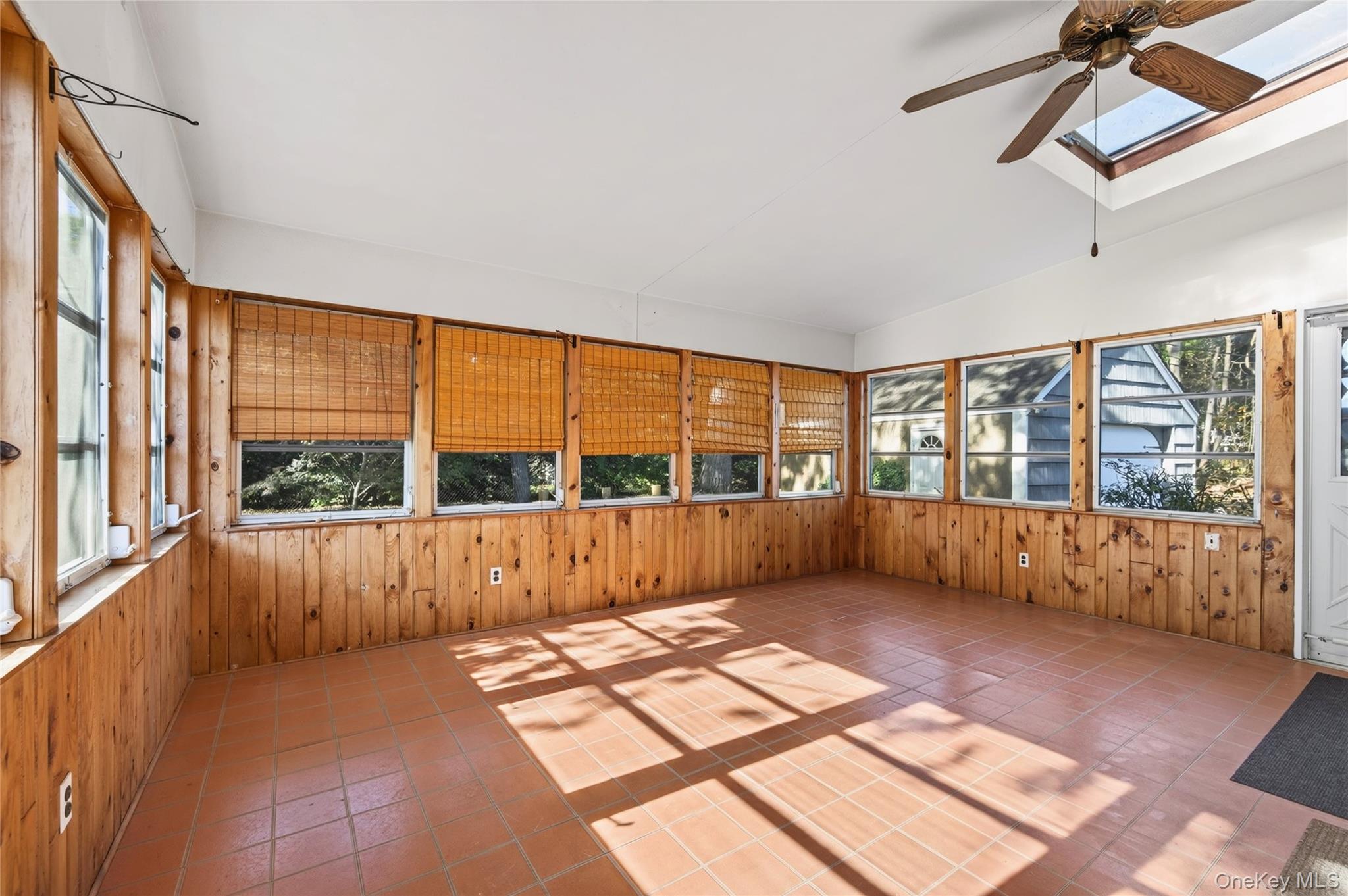  35 Ross Lane, East Norwich, NY, 11732 - 物件實景