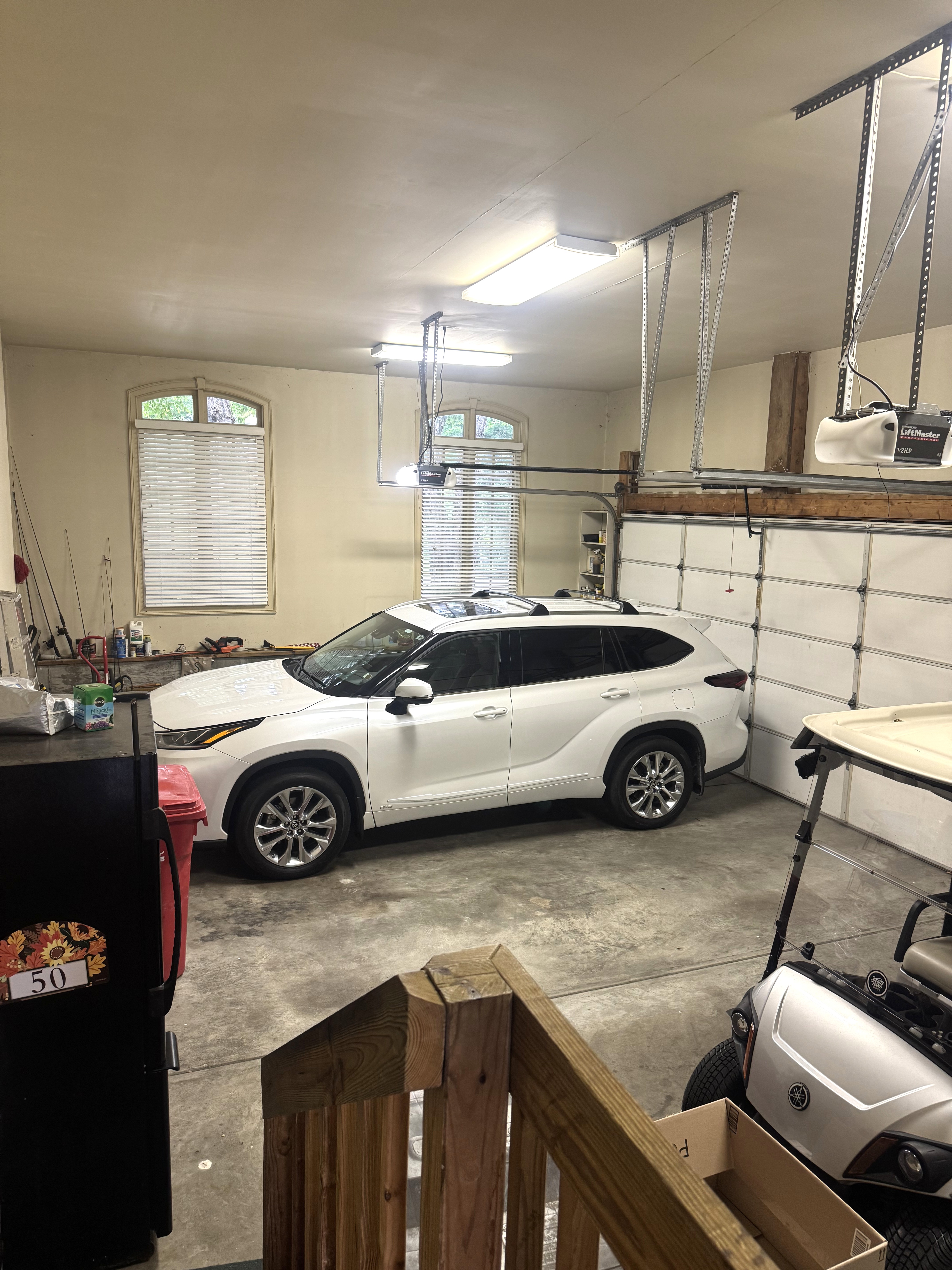 Frankfort, Kentucky, 40601, United States, 5 Bedrooms Bedrooms, ,4 BathroomsBathrooms,Residential,For Sale,1983551