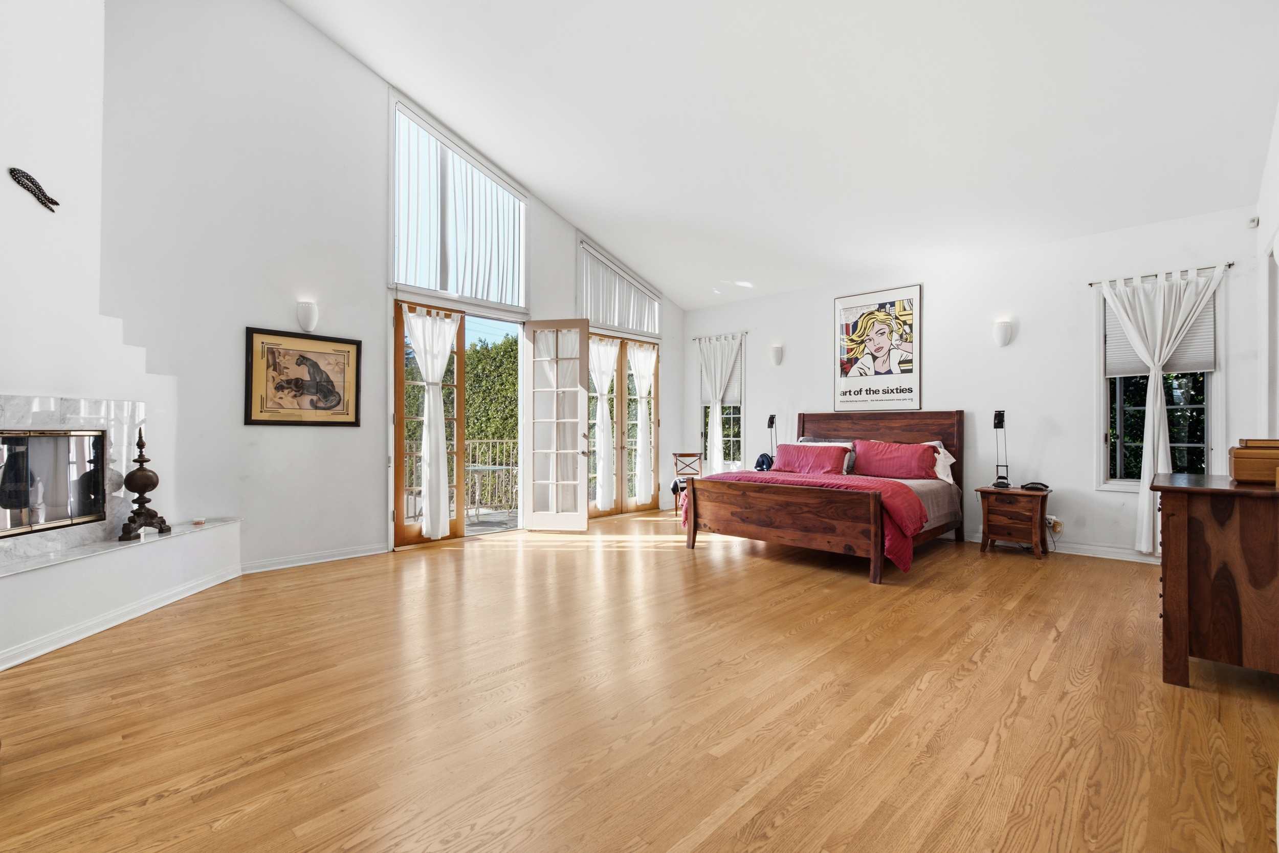  815 Georgina Ave - 物件實景