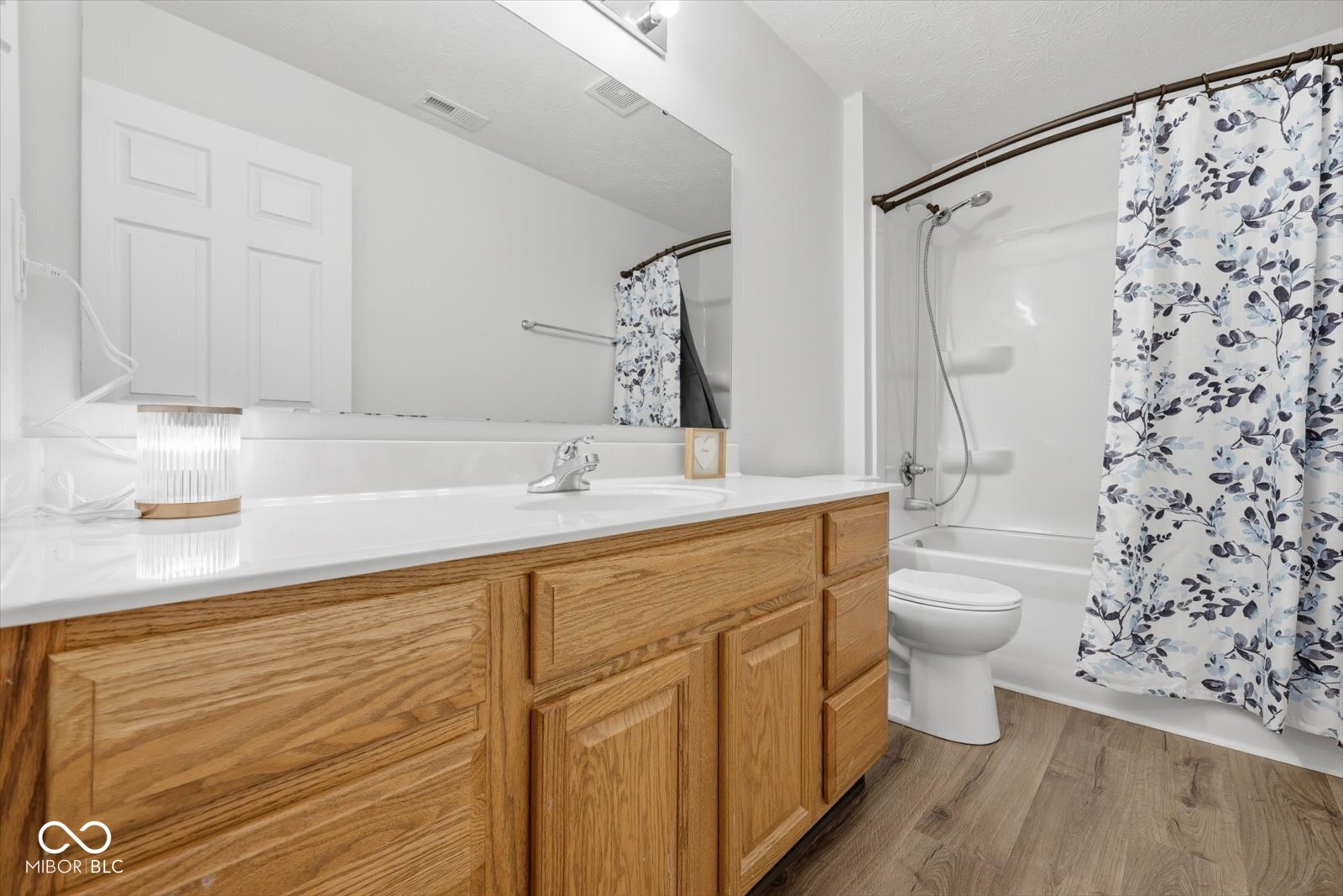 Nashville, Indiana, 47448, United States, 4 Bedrooms Bedrooms, ,3 BathroomsBathrooms,Residential,For Sale,2033117