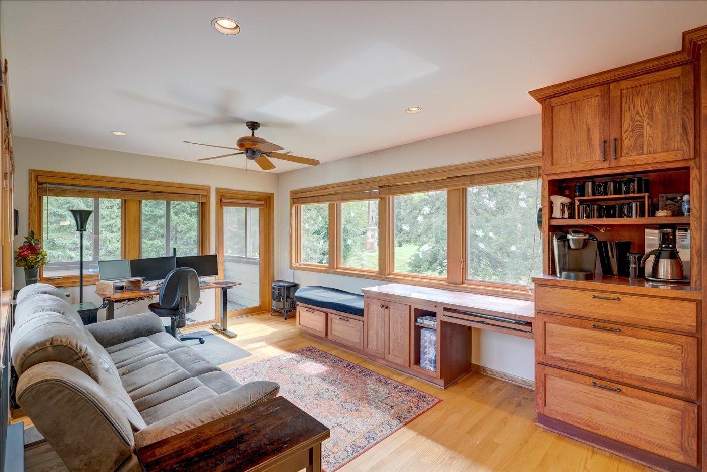 Fitchburg, Wisconsin, 53711, United States, 4 Bedrooms Bedrooms, ,4 BathroomsBathrooms,Residential,For Sale,1977409