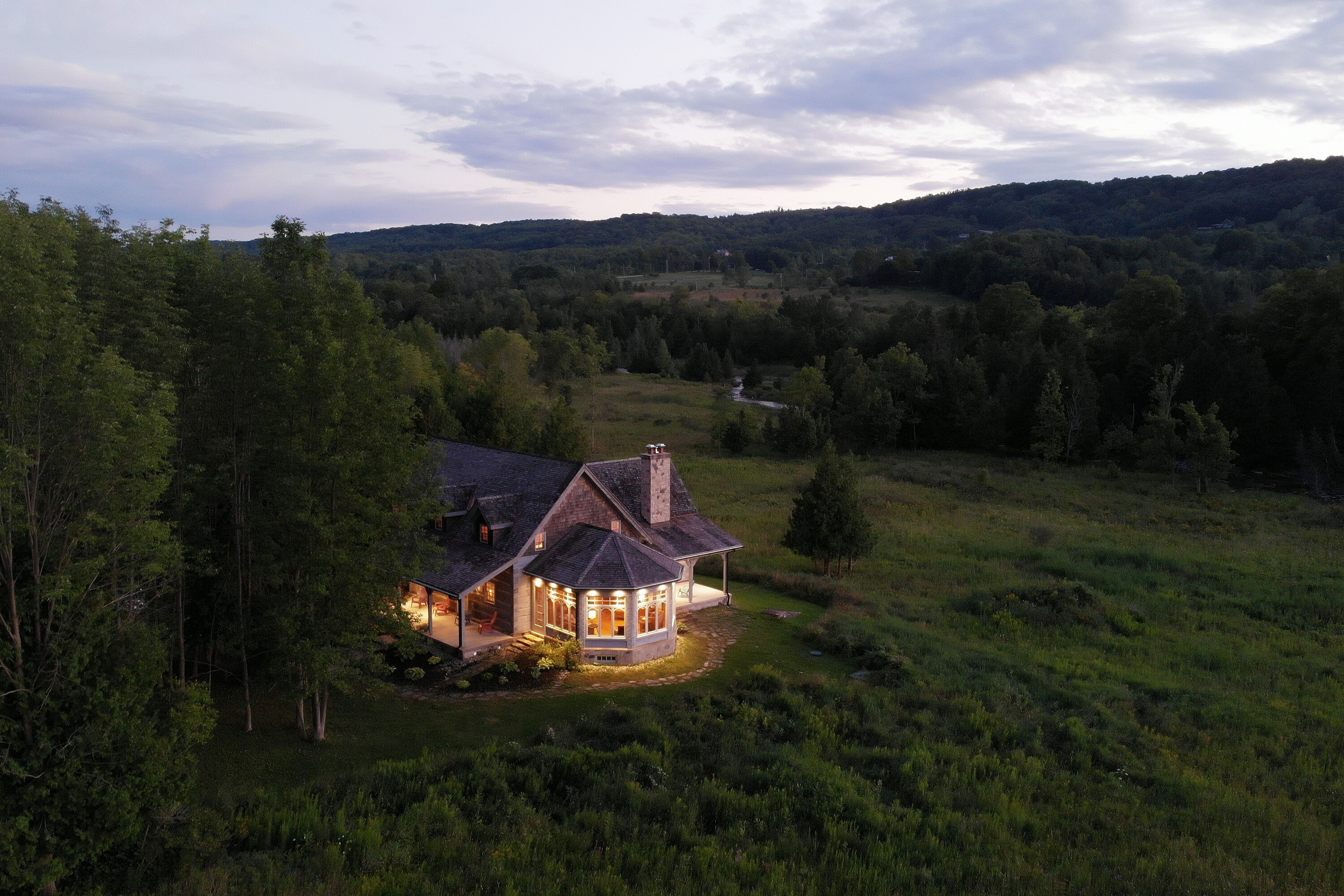  Beaver Valley Log Home - 物件實景