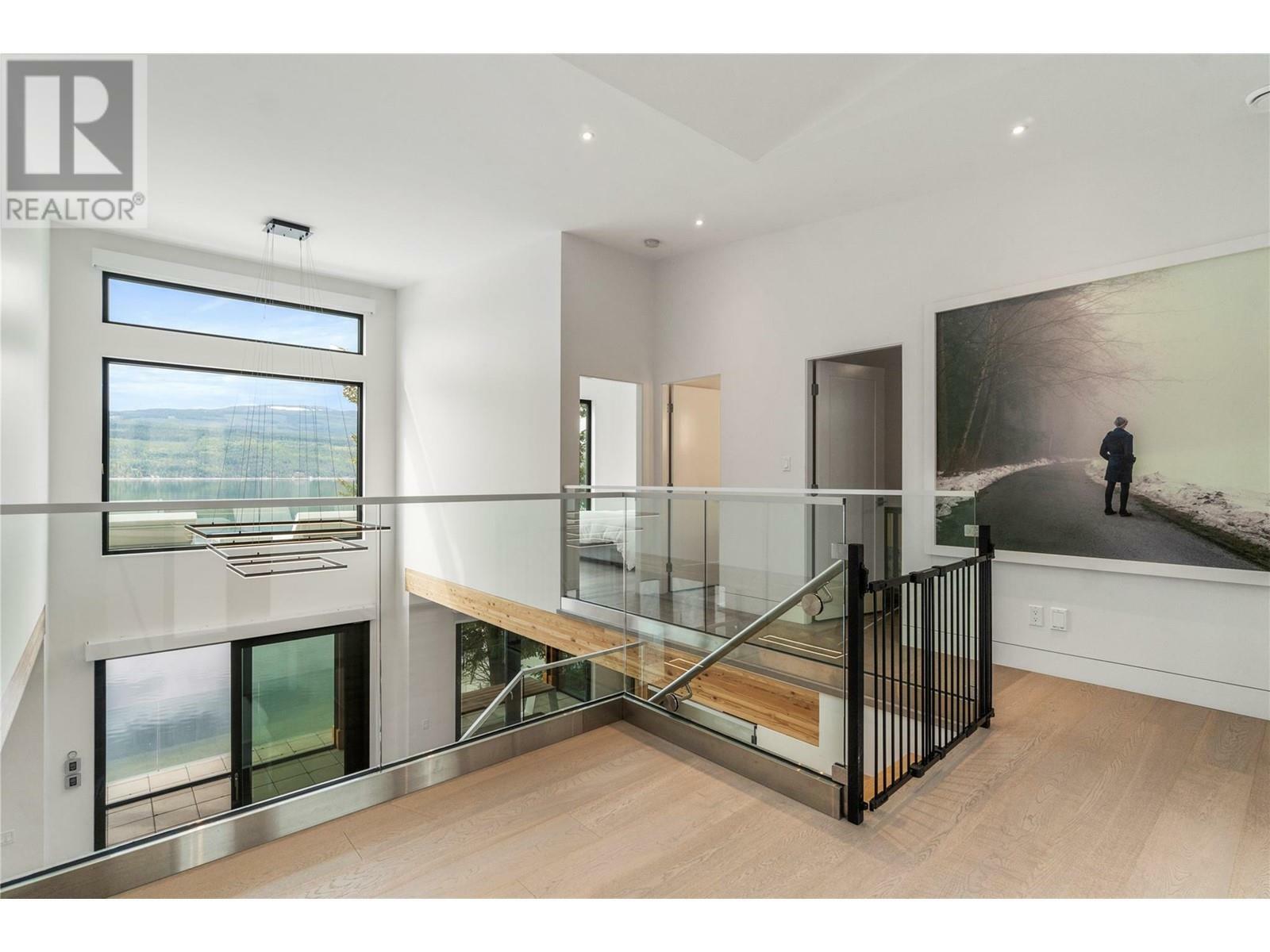 ANGLEMONT, British Columbia, V0E 1M8, CA, 5 Bedrooms Bedrooms, ,3 BathroomsBathrooms,Residential,For Sale,1836909