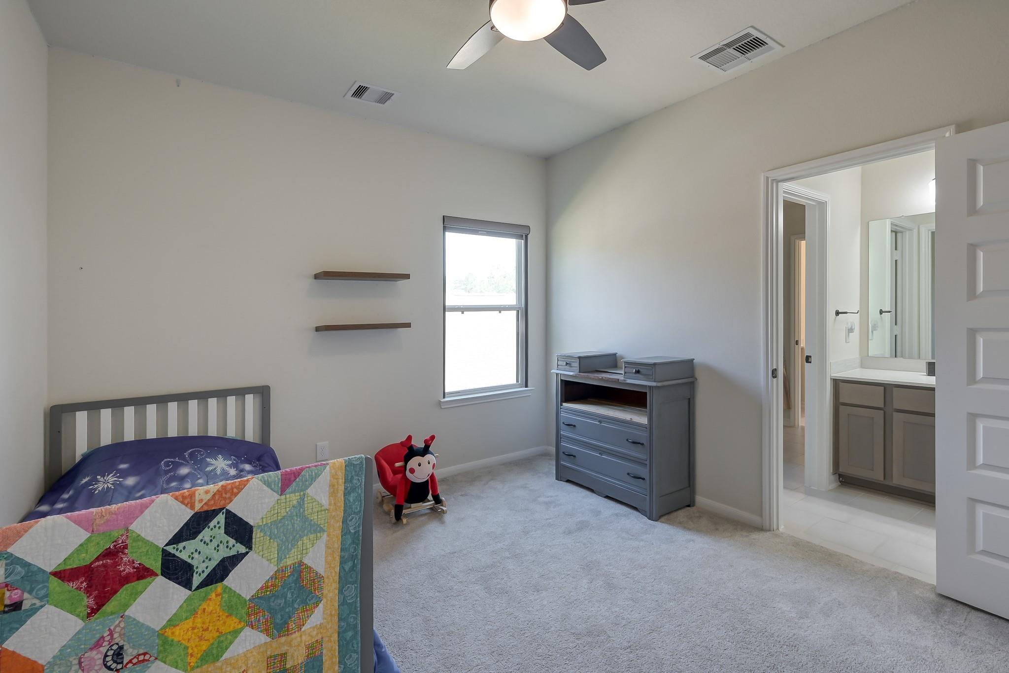 Conroe, Texas, 77318, United States, 5 Bedrooms Bedrooms, ,5 BathroomsBathrooms,Residential,For Sale,1977053