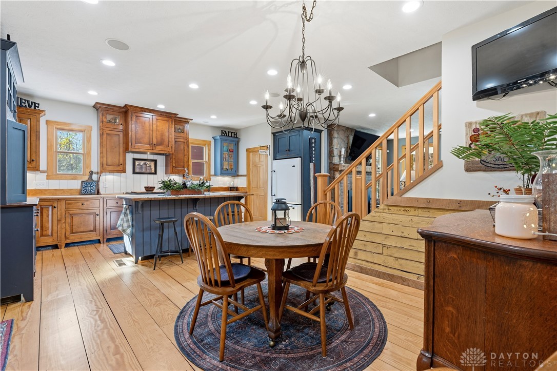 Adams Twp, Ohio, 45177, United States, 6 Bedrooms Bedrooms, ,4 BathroomsBathrooms,Residential,For Sale,1989294