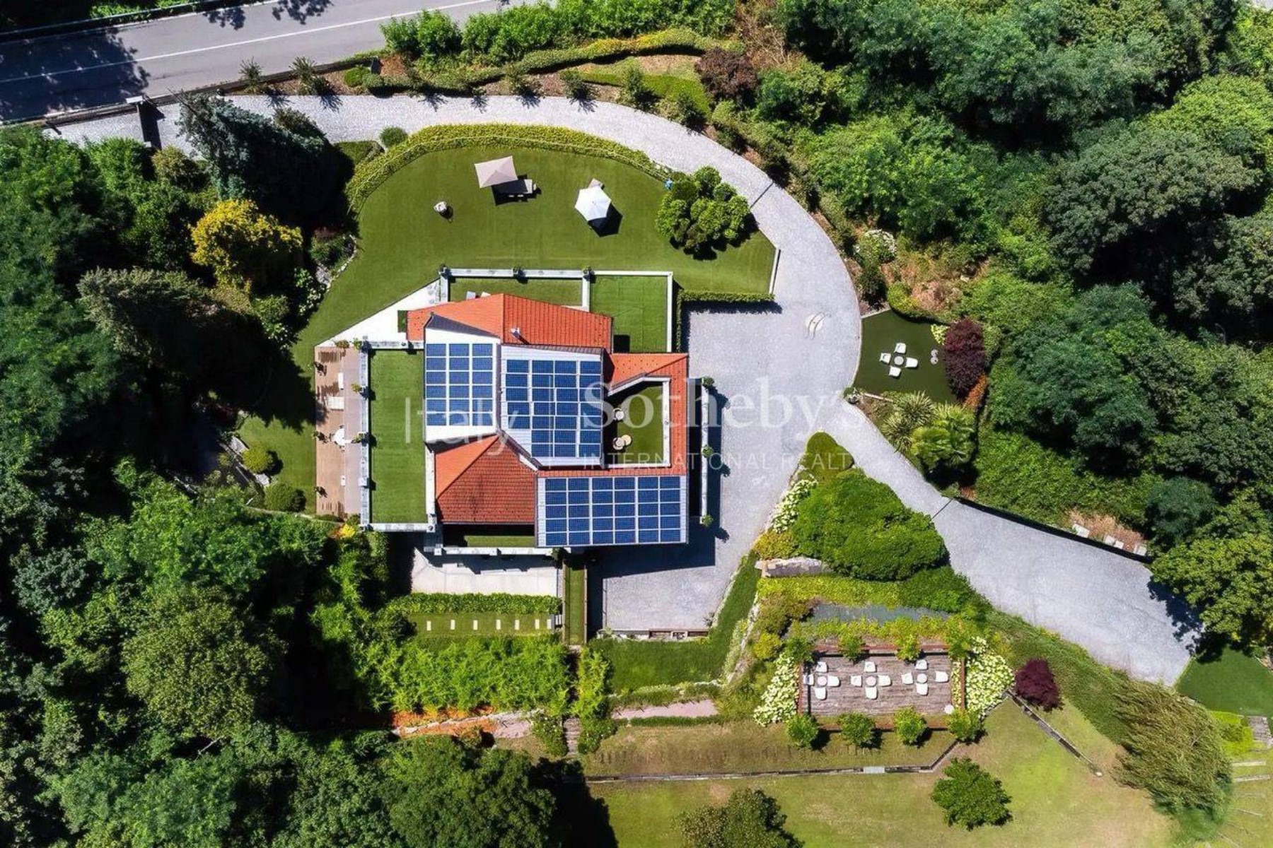  Exclusive modern villa with panoramic lake views and spa - 物件實景