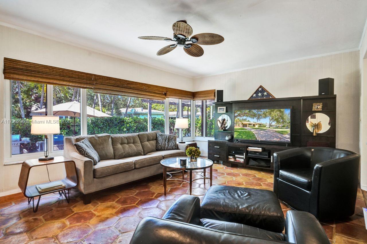 Miami Shores, Florida, 33138, United States, 2 Bedrooms Bedrooms, ,2 BathroomsBathrooms,Residential,For Sale,1804509