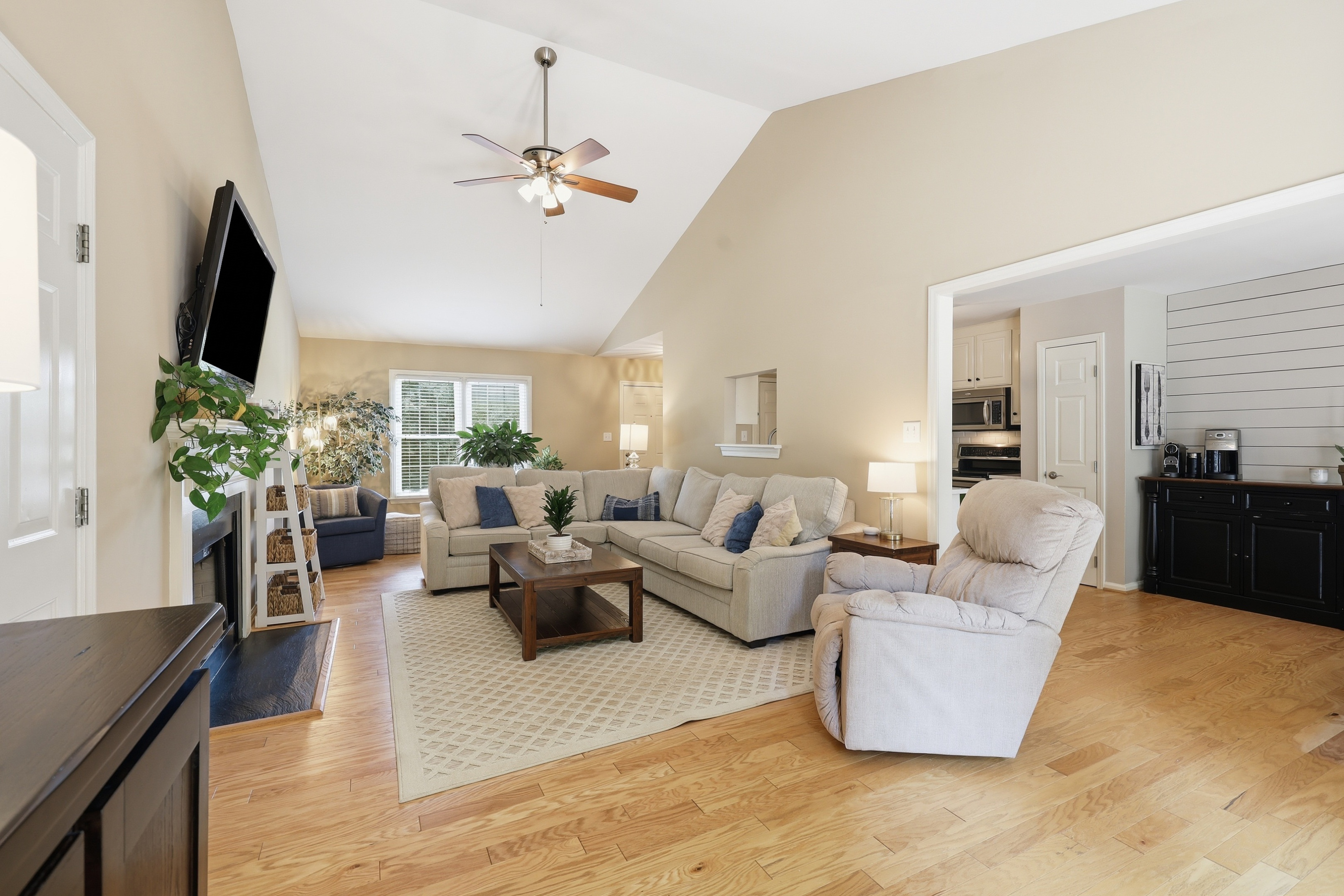  5904 Westborough Drive, Raleigh, NC 27612 - 物件實景