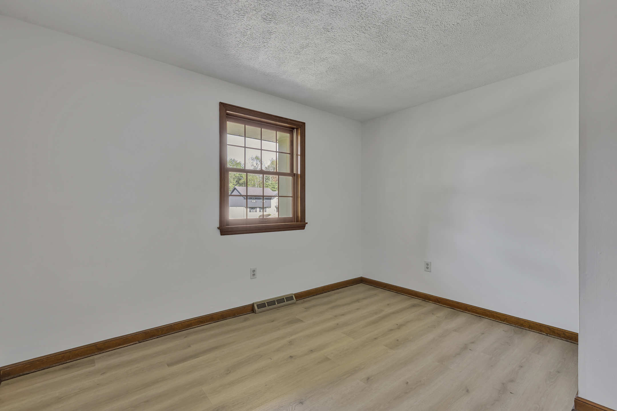  1593 Oak Leaf Lane, Pittsburgh, PA 15237 - 物件實景