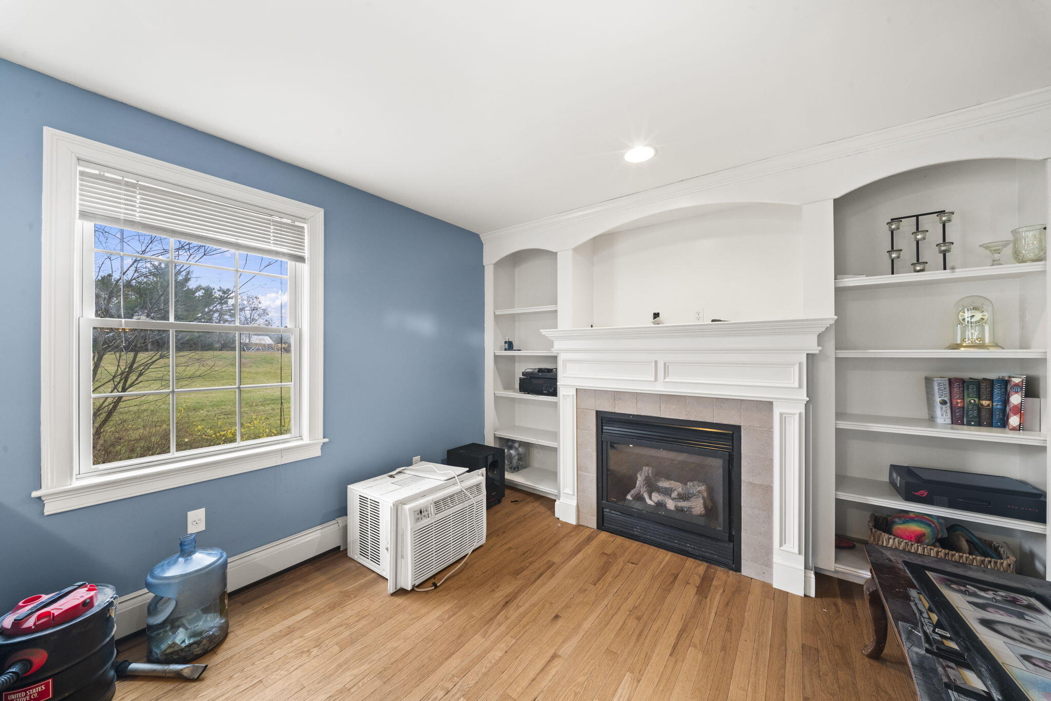 Scarborough, Maine, 04074, United States, 3 Bedrooms Bedrooms, ,3 BathroomsBathrooms,Residential,For Sale,1989589