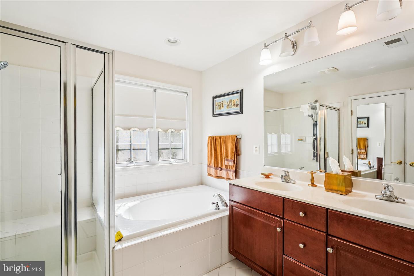 Woodbridge, Virginia, 22193, United States, 4 Bedrooms Bedrooms, ,5 BathroomsBathrooms,Residential,For Sale,1950998