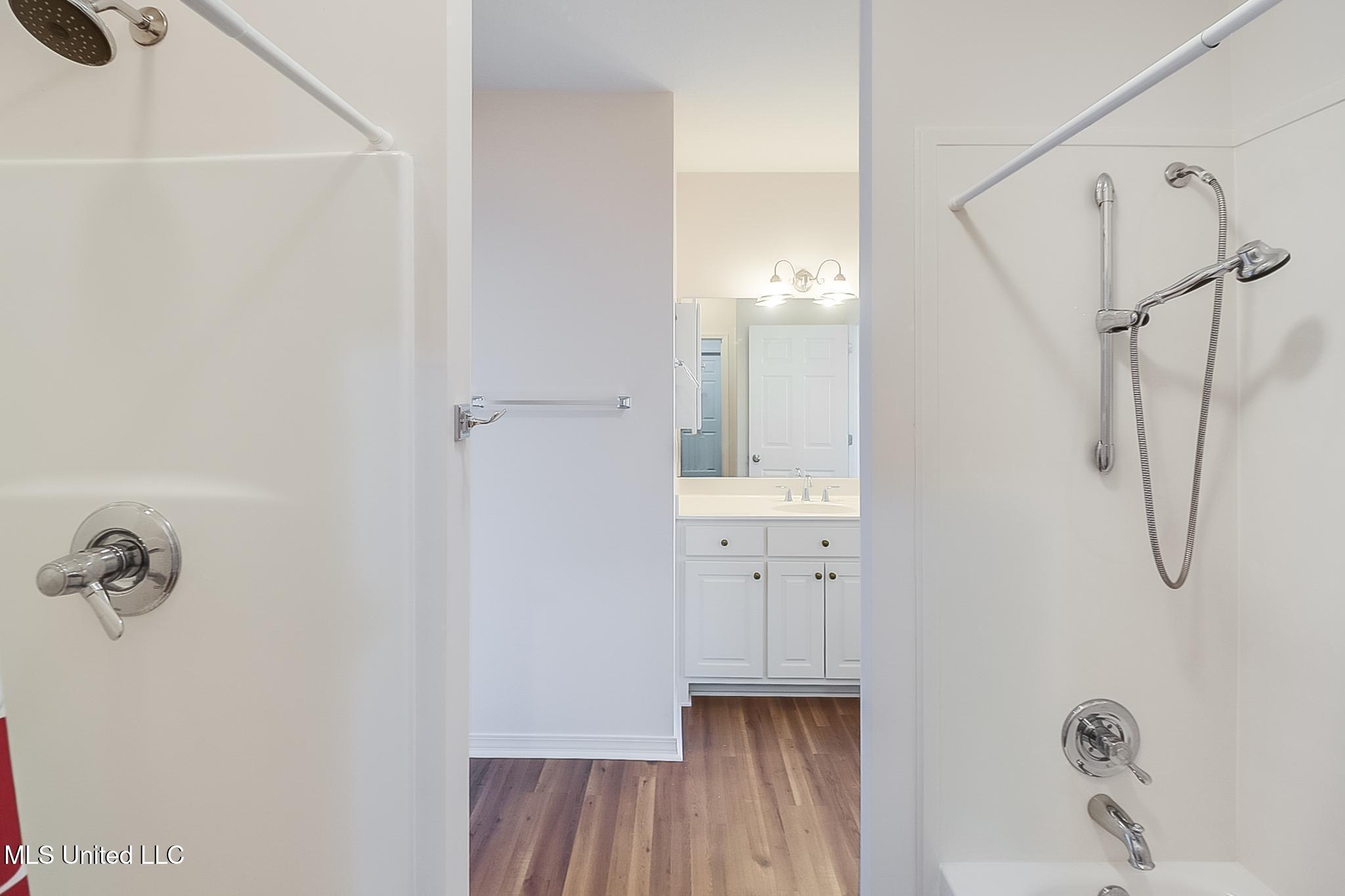 Saucier, Mississippi, 39574, United States, 4 Bedrooms Bedrooms, ,3 BathroomsBathrooms,Residential,For Sale,2001656