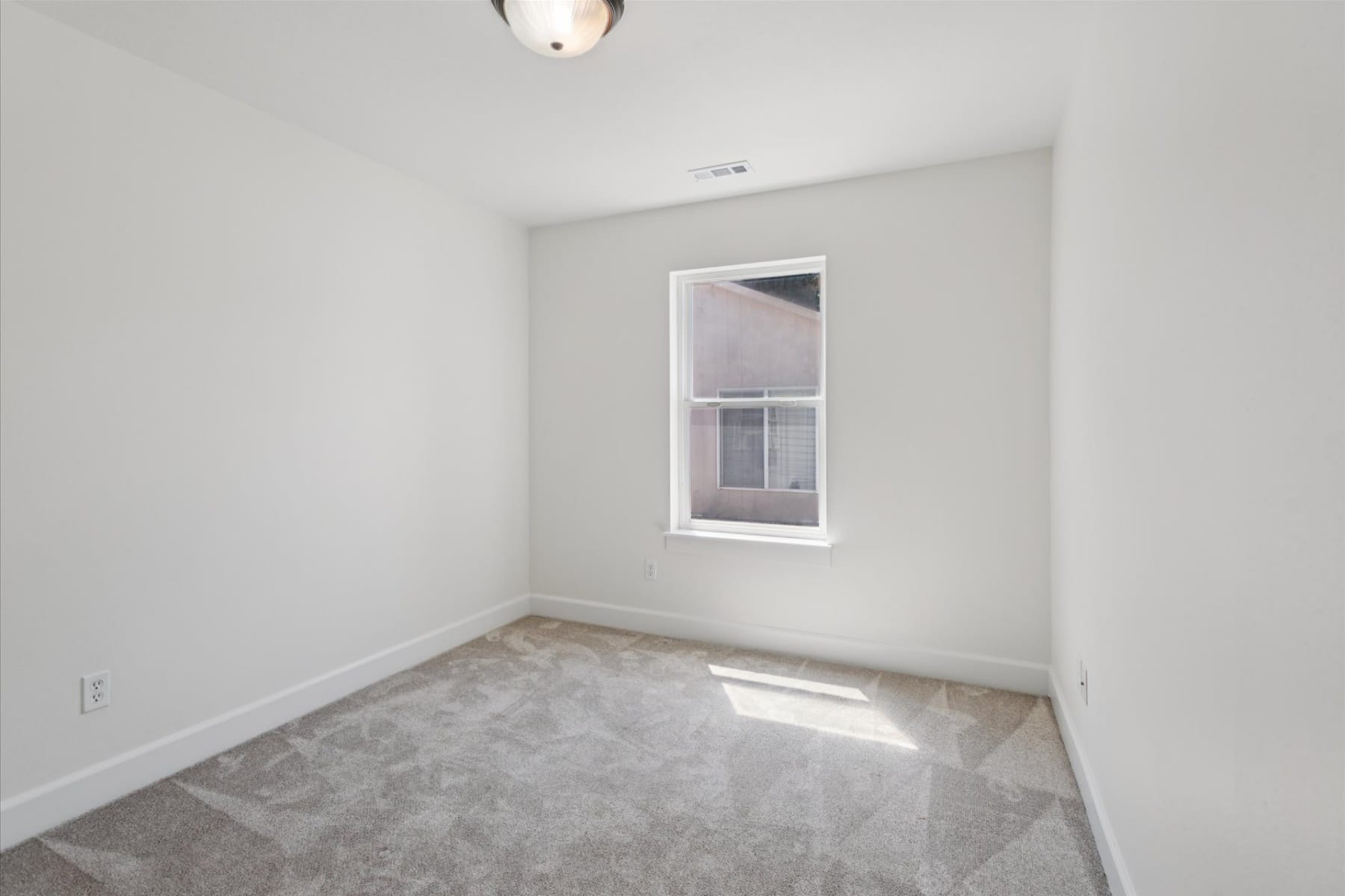 2605 SE 105TH AVE Portland, OR 97266 - 物件實景