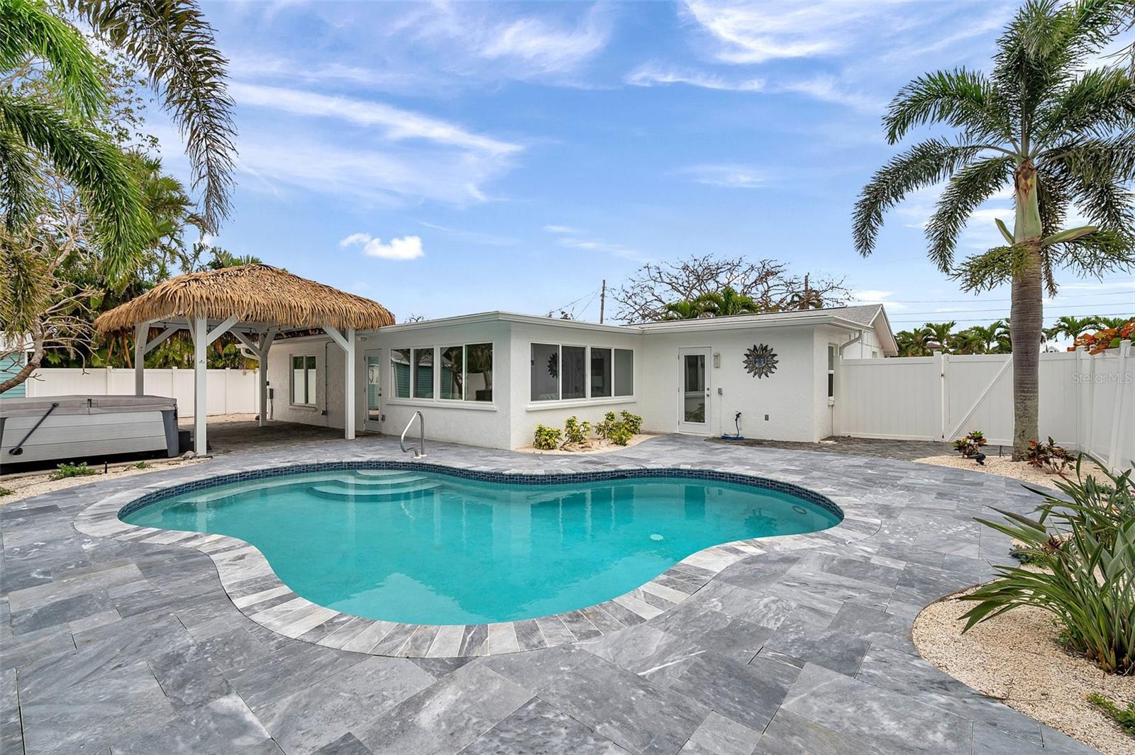 HOLMES BEACH, Florida, 34217, United States, 3 Bedrooms Bedrooms, ,2 BathroomsBathrooms,Residential,For Sale,1763244