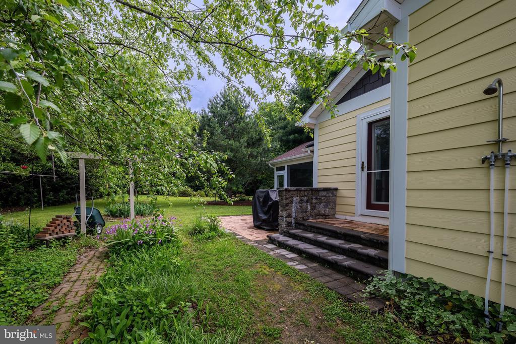 Rehoboth Beach, Delaware, 19971, United States, 3 Bedrooms Bedrooms, ,2 BathroomsBathrooms,Residential,For Sale,1821364