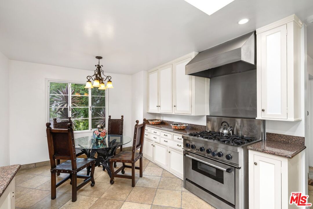 Los Angeles, California, 90027, United States, 4 Bedrooms Bedrooms, ,4 BathroomsBathrooms,Residential,For Sale,1898914