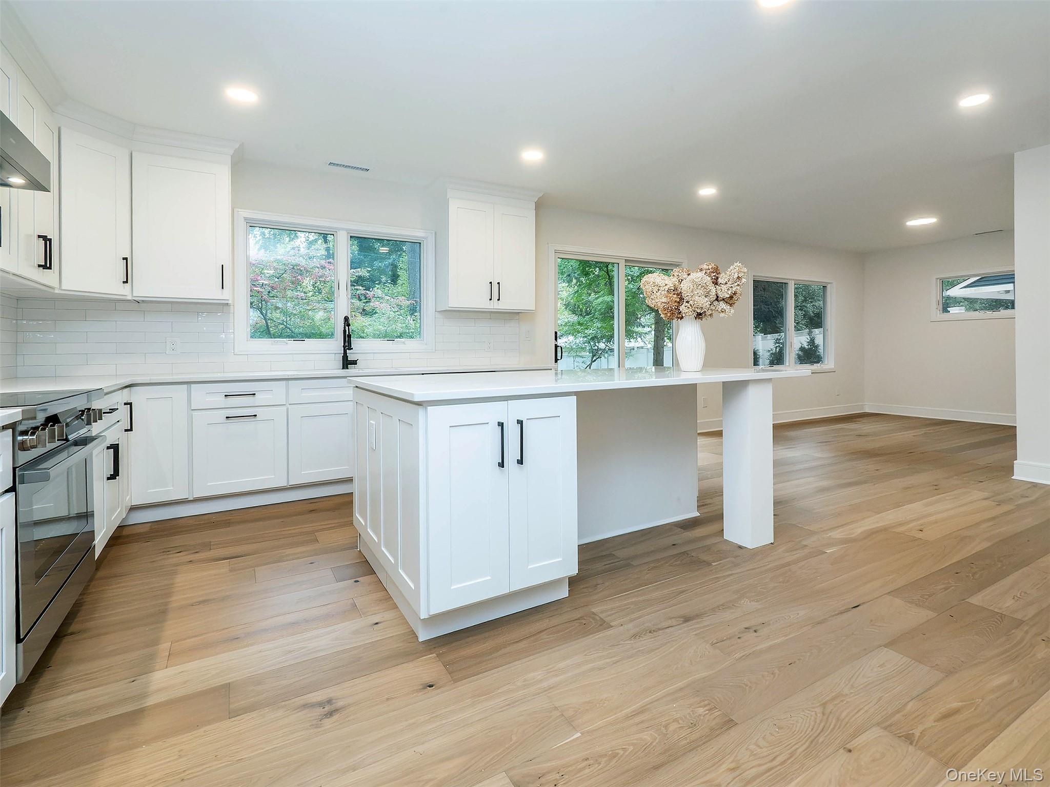  48 Buckeye Road, Glen Cove, NY, 11542 - 物件實景