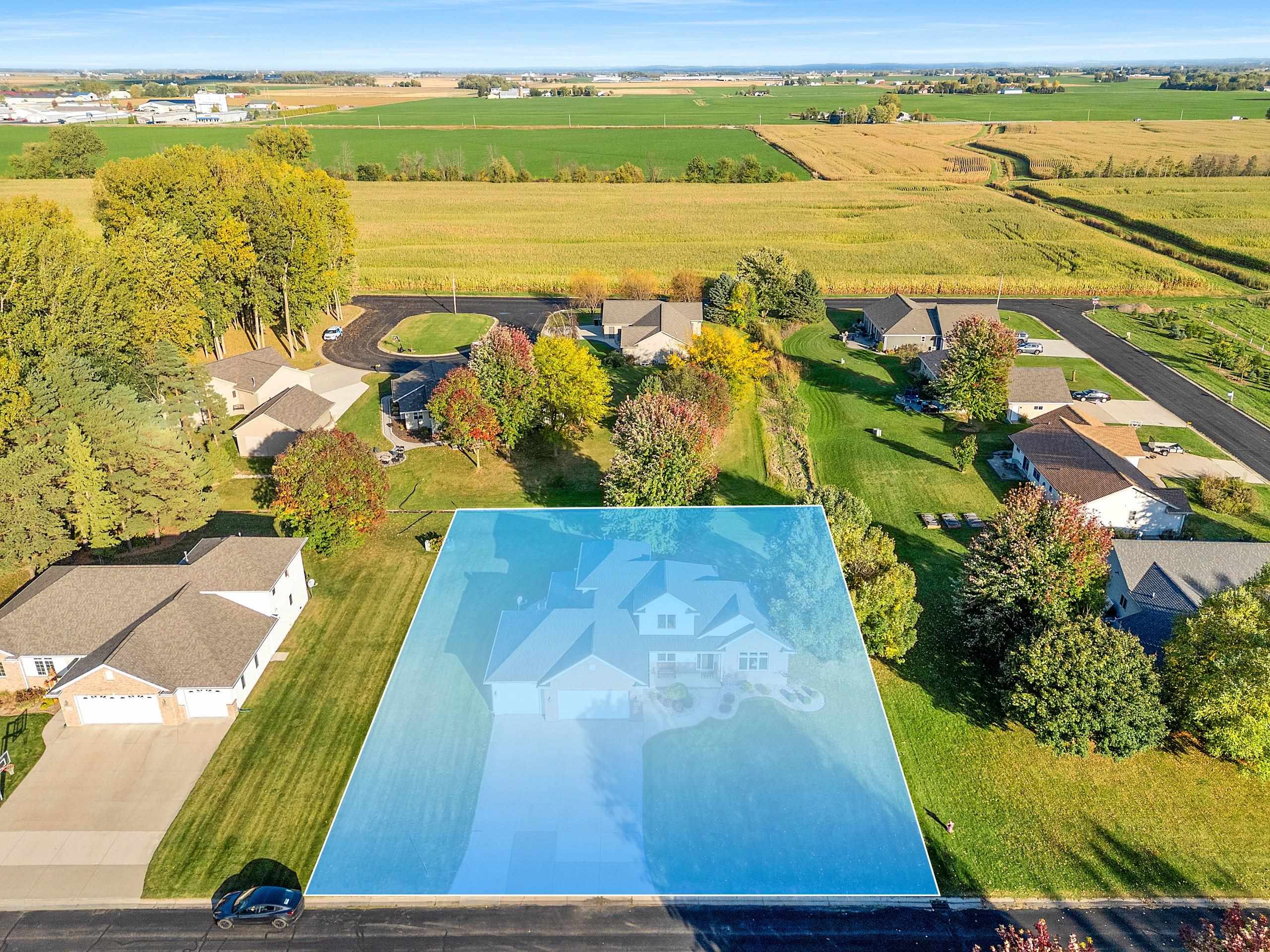 APPLETON, Wisconsin, 54913, United States, 4 Bedrooms Bedrooms, ,3 BathroomsBathrooms,Residential,For Sale,1960996
