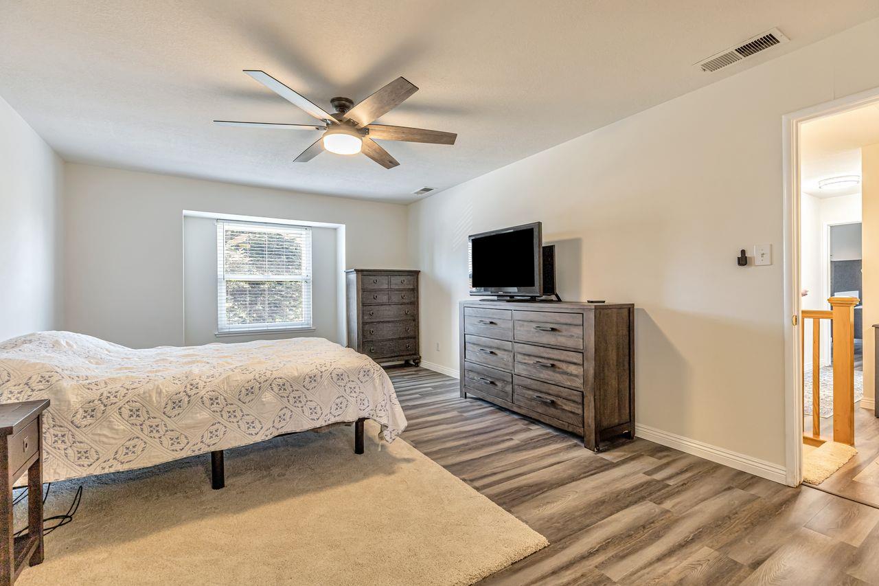 Fair Oaks, California, 95628, United States, 4 Bedrooms Bedrooms, ,3 BathroomsBathrooms,Residential,For Sale,1992931