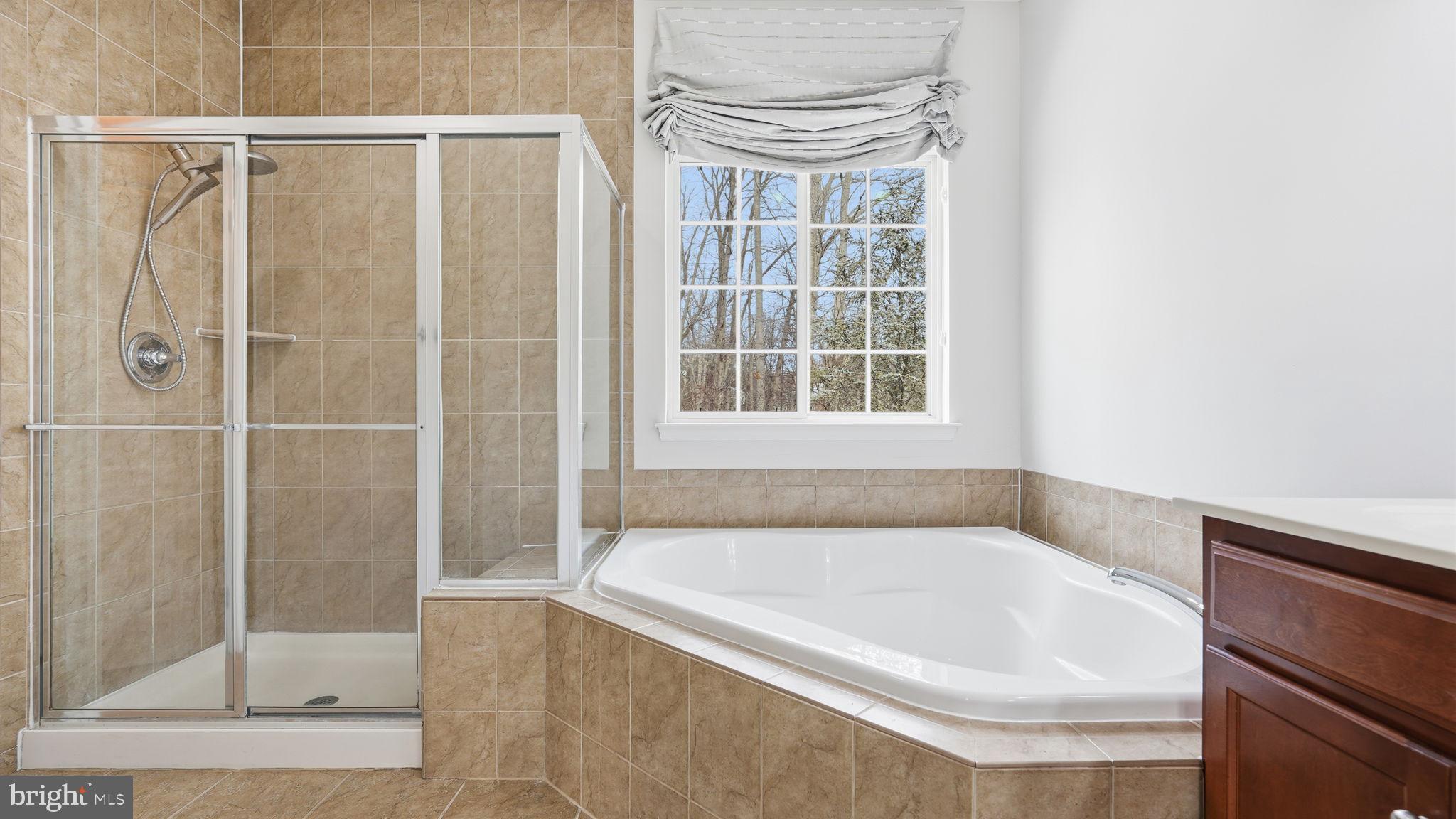 Woodbridge, Virginia, 22192, United States, 4 Bedrooms Bedrooms, ,4 BathroomsBathrooms,Residential,For Sale,2005725