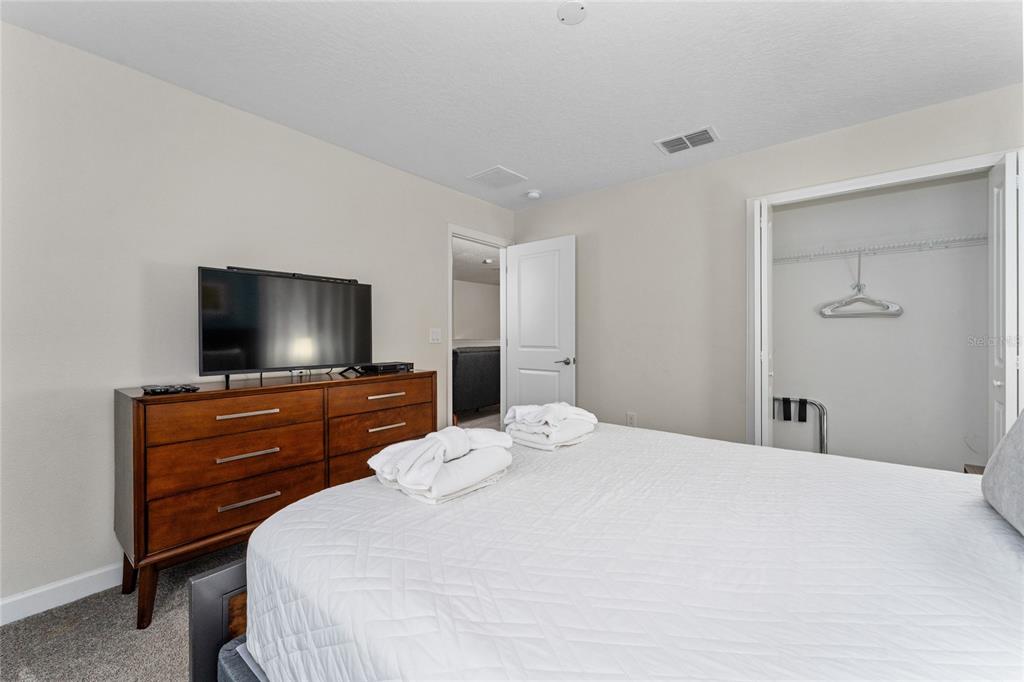 Davenport, Florida, 33896, United States, 8 Bedrooms Bedrooms, ,5 BathroomsBathrooms,Residential,For Sale,1907753