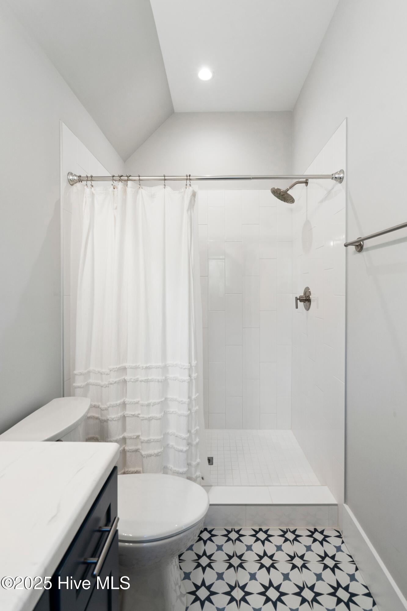 Wilmington, North Carolina, 28411, United States, 4 Bedrooms Bedrooms, ,5 BathroomsBathrooms,Residential,For Sale,1992122