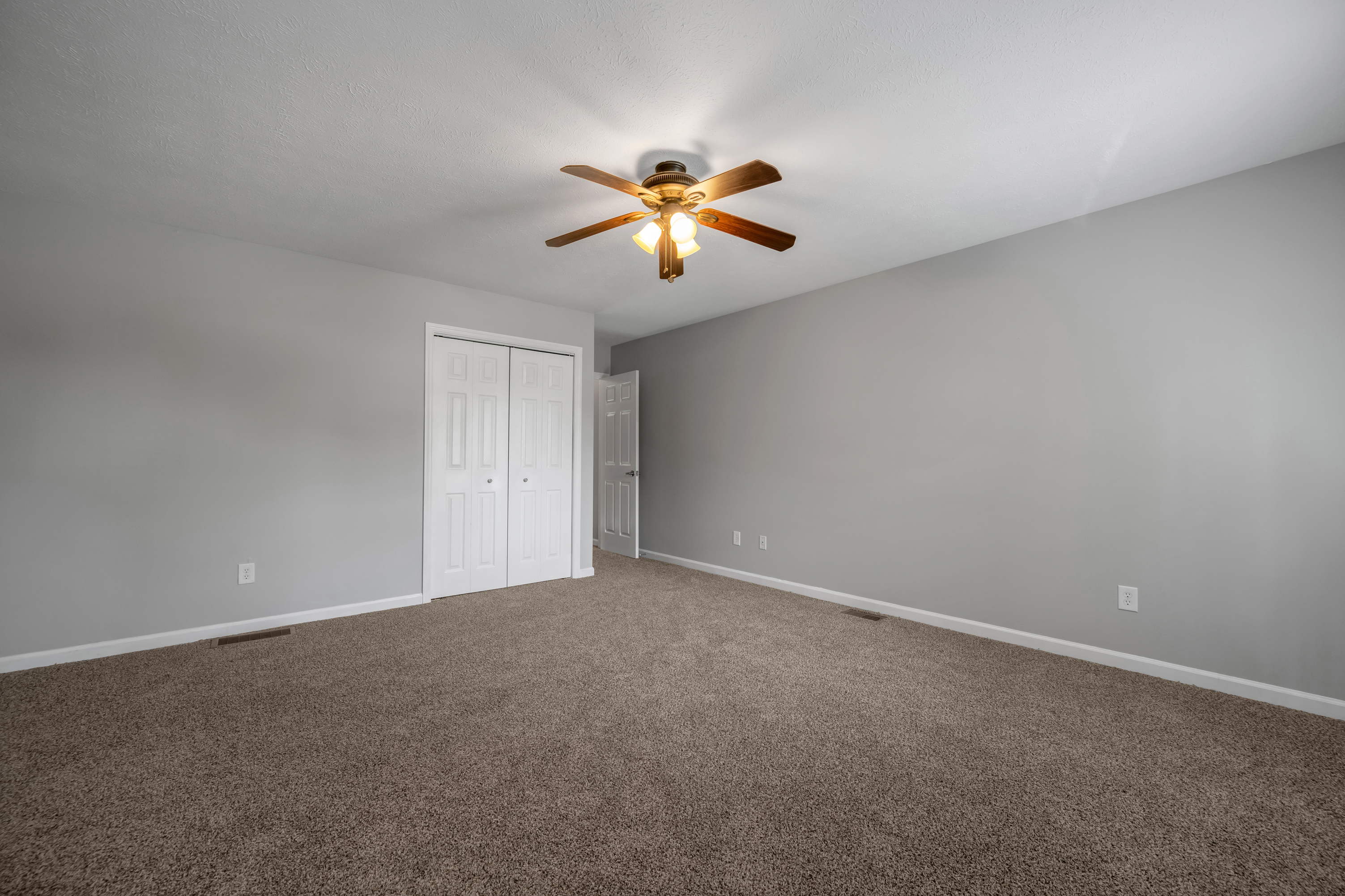  2806 Kasey Court - 物件實景