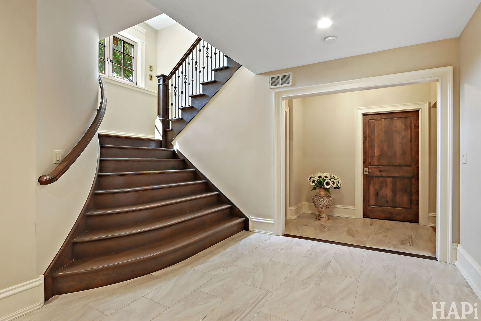 South Barrington, Illinois, 60010, United States, 5 Bedrooms Bedrooms, ,6 BathroomsBathrooms,Residential,For Sale,1947968