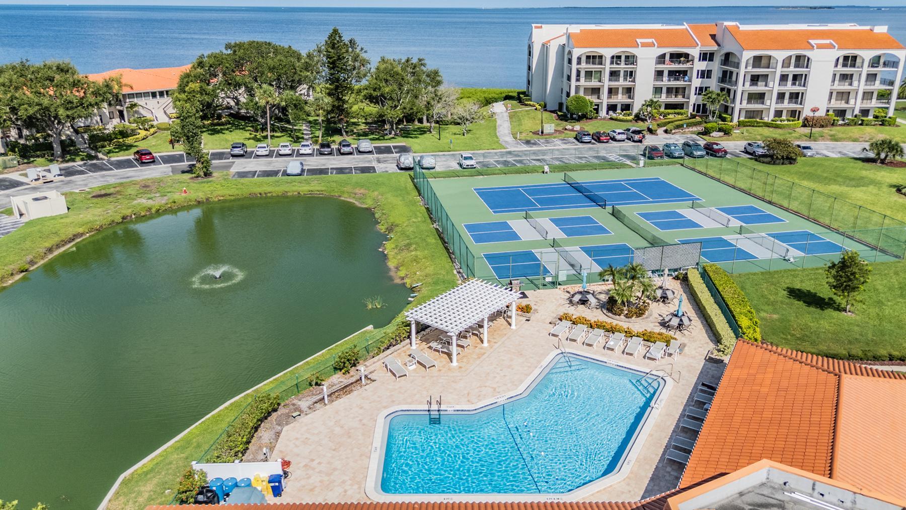 Tarpon Springs, Florida, 34689, United States, 4 Bedrooms Bedrooms, ,4 BathroomsBathrooms,Residential,For Sale,1863560