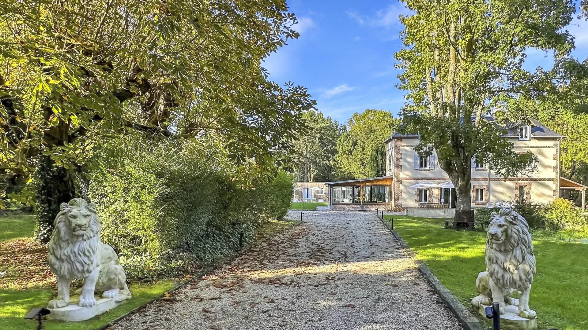 Trouville-sur-Mer, Normandy, 14360, FR, 7 Bedrooms Bedrooms, ,9 BathroomsBathrooms,Residential,For Sale,1672697