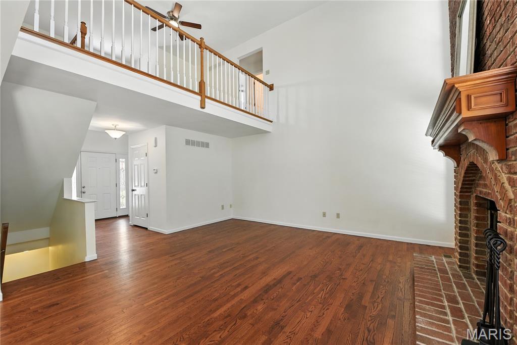 Maryland Heights, Missouri, 63043, United States, 3 Bedrooms Bedrooms, ,4 BathroomsBathrooms,Residential,For Sale,1892007