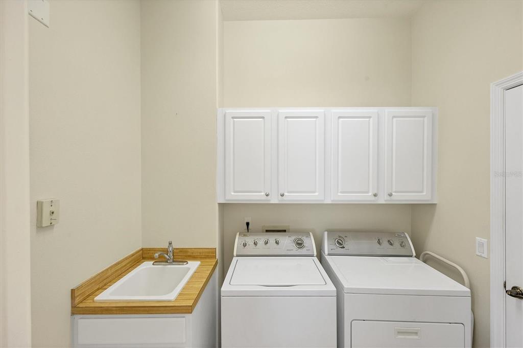 Venice, Florida, 34285, United States, 3 Bedrooms Bedrooms, ,2 BathroomsBathrooms,Residential,For Sale,1997006