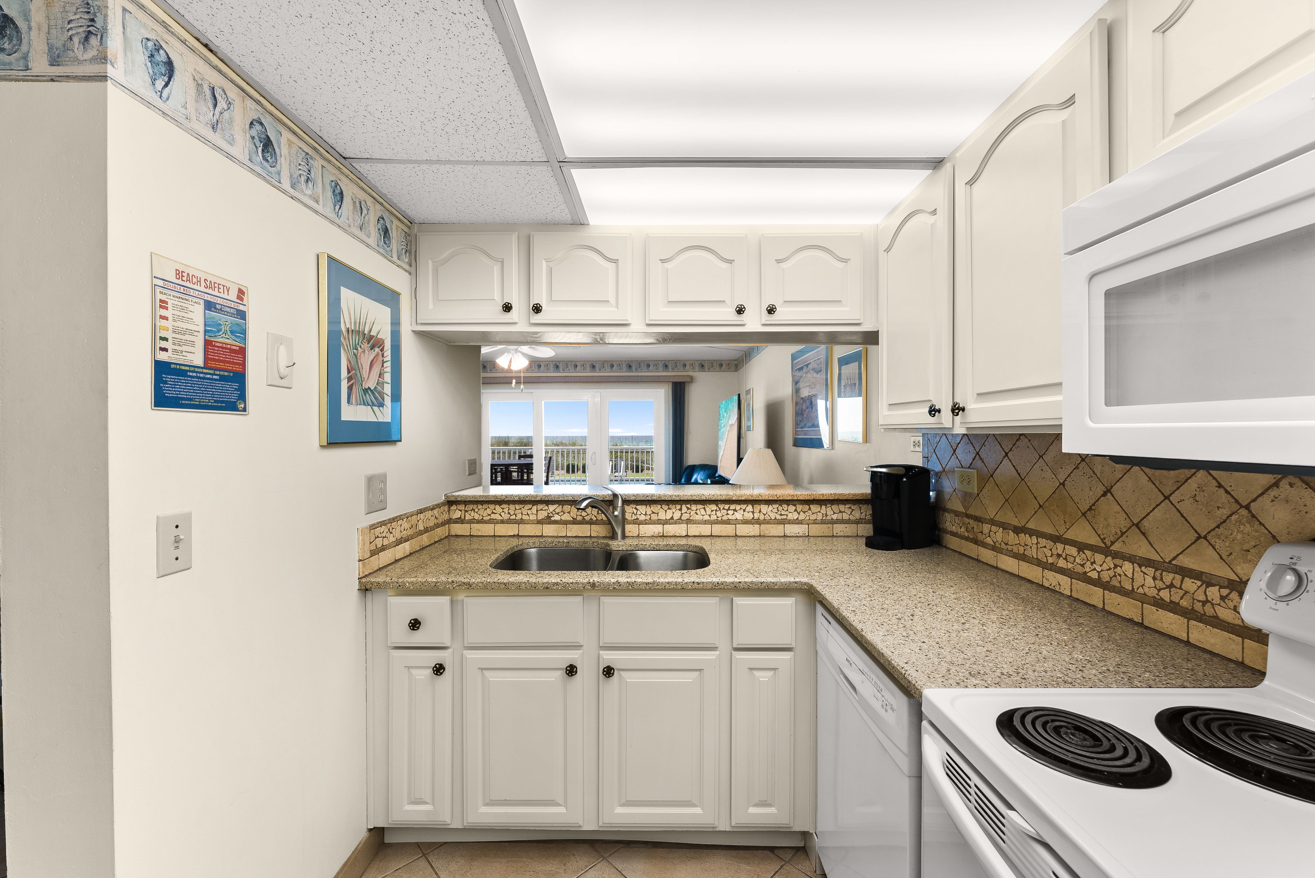  Ground-Floor Gulf-Front Retreat With Strong Rental History - 物件實景
