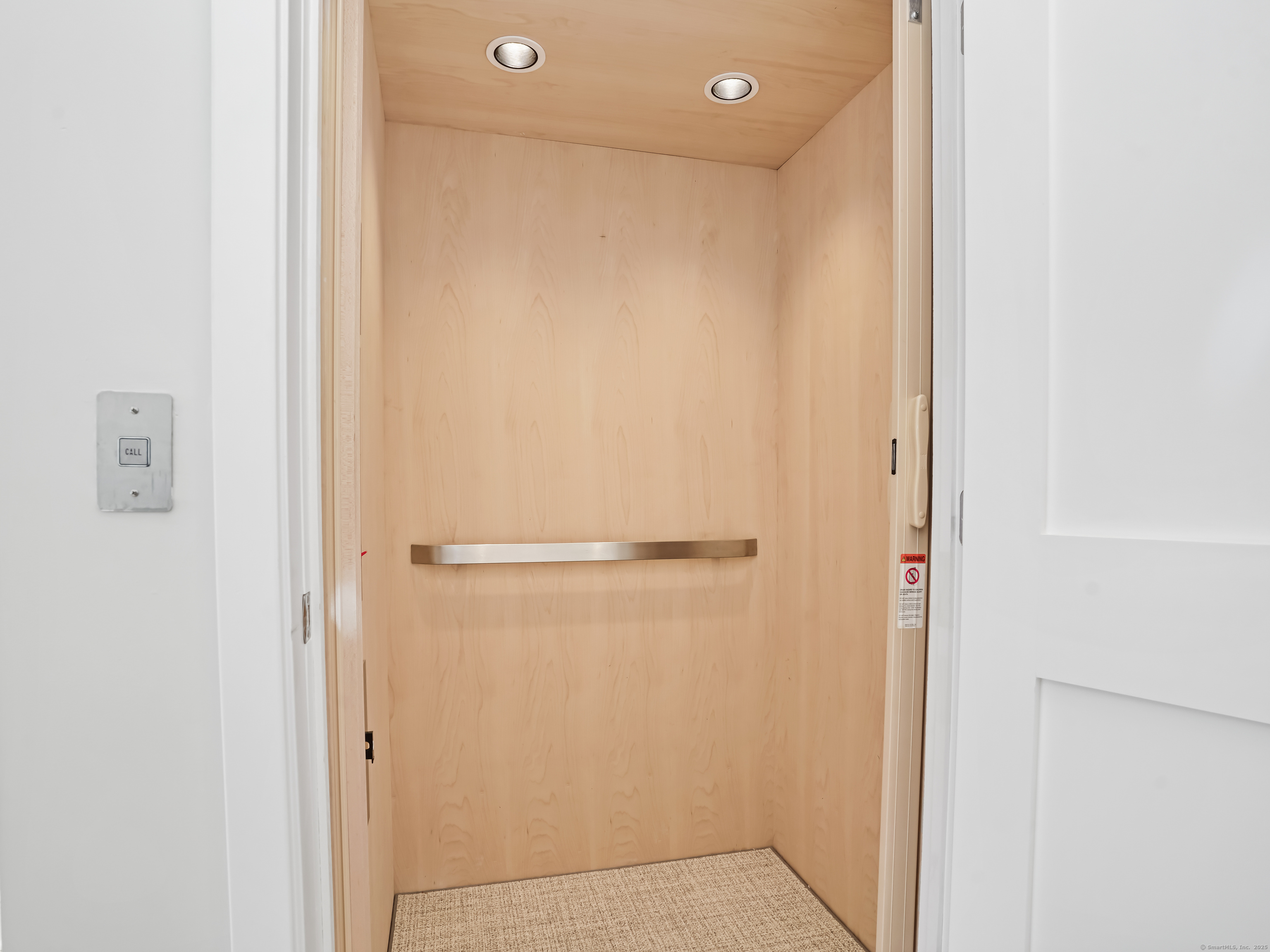 Fairfield, Connecticut, 06824, United States, 3 Bedrooms Bedrooms, ,4 BathroomsBathrooms,Residential,For Sale,2001883