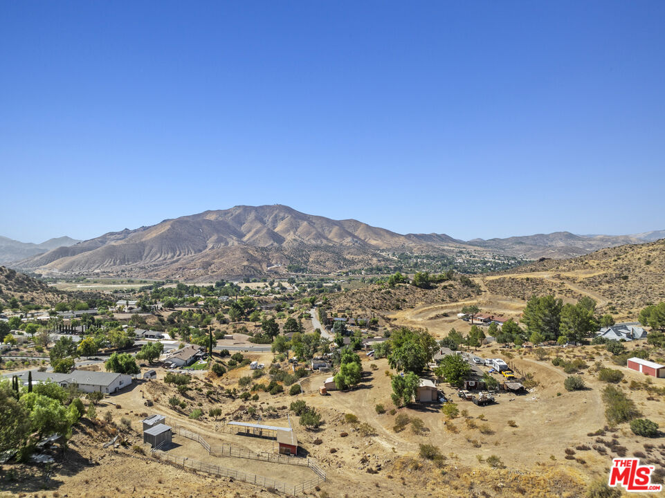 Acton, California, 93510, United States, 4 Bedrooms Bedrooms, ,3 BathroomsBathrooms,Residential,For Sale,1897411