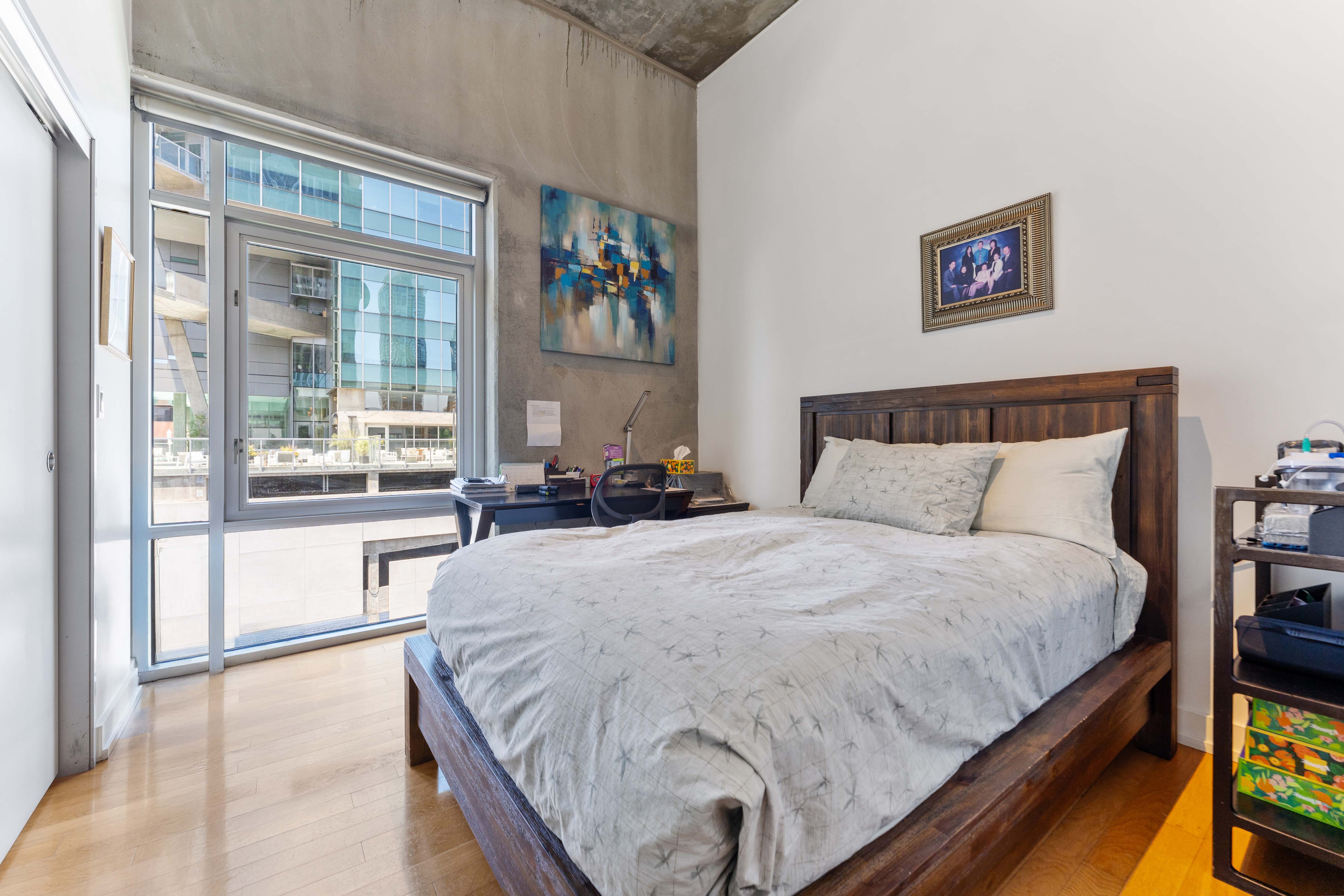 Los Angeles, California, 90015, United States, 2 Bedrooms Bedrooms, ,2 BathroomsBathrooms,Residential,For Sale,1879277