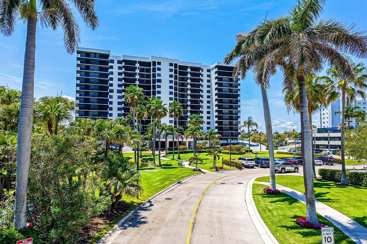 Highland Beach, Florida, 33487, United States, 2 Bedrooms Bedrooms, ,2 BathroomsBathrooms,Residential,For Sale,1912479