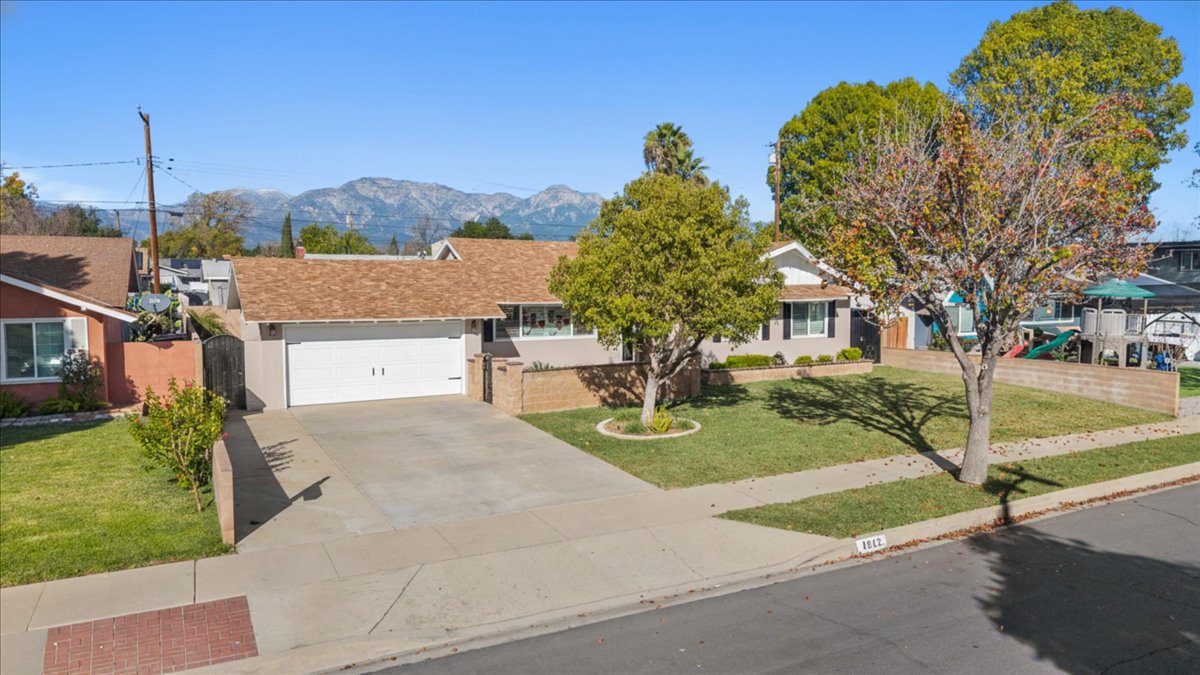 Ontario, California, 91762, United States, 3 Bedrooms Bedrooms, ,2 BathroomsBathrooms,Residential,For Sale,2012537